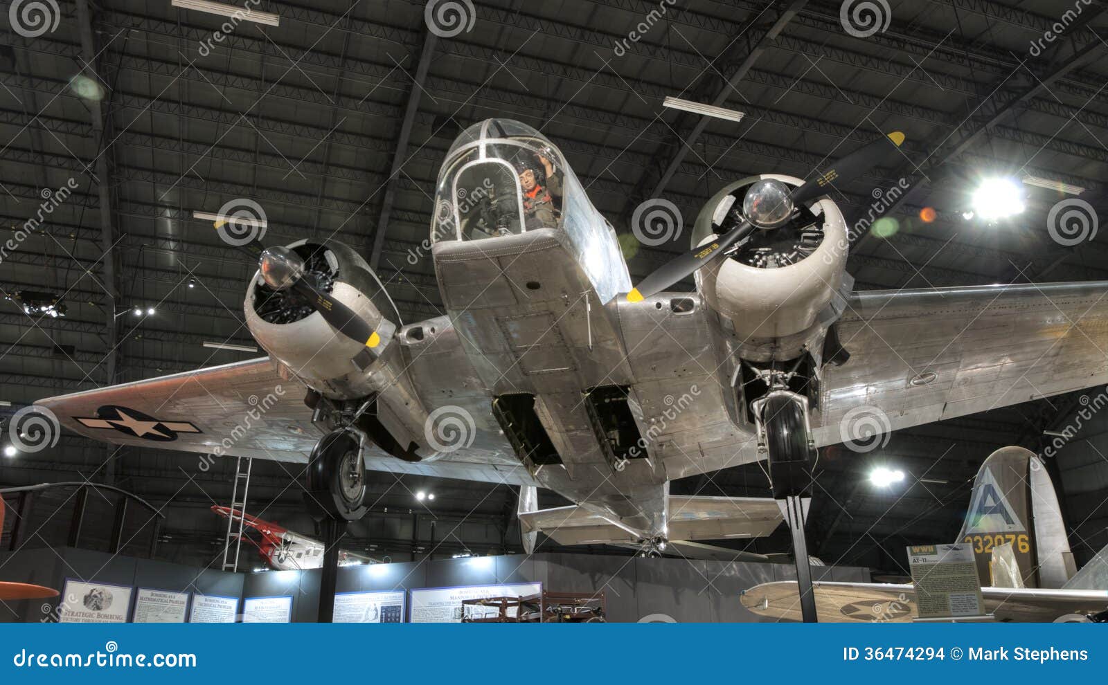 Verschillende Luchtvliegtuigen bij het de USAF-Museum, Dayton, Ohio