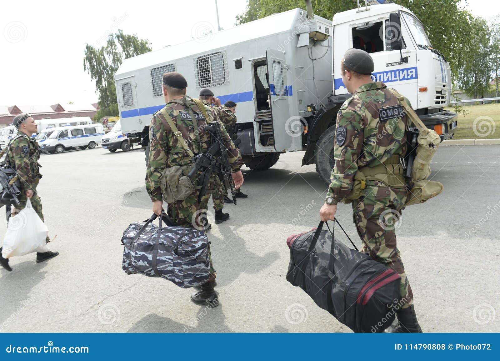 Травма командировка. ОМОН В командировке на Северном Кавказе. ОМОН В командировке. Московский ОМОН на Кавказе. Кавказский ОМОН.