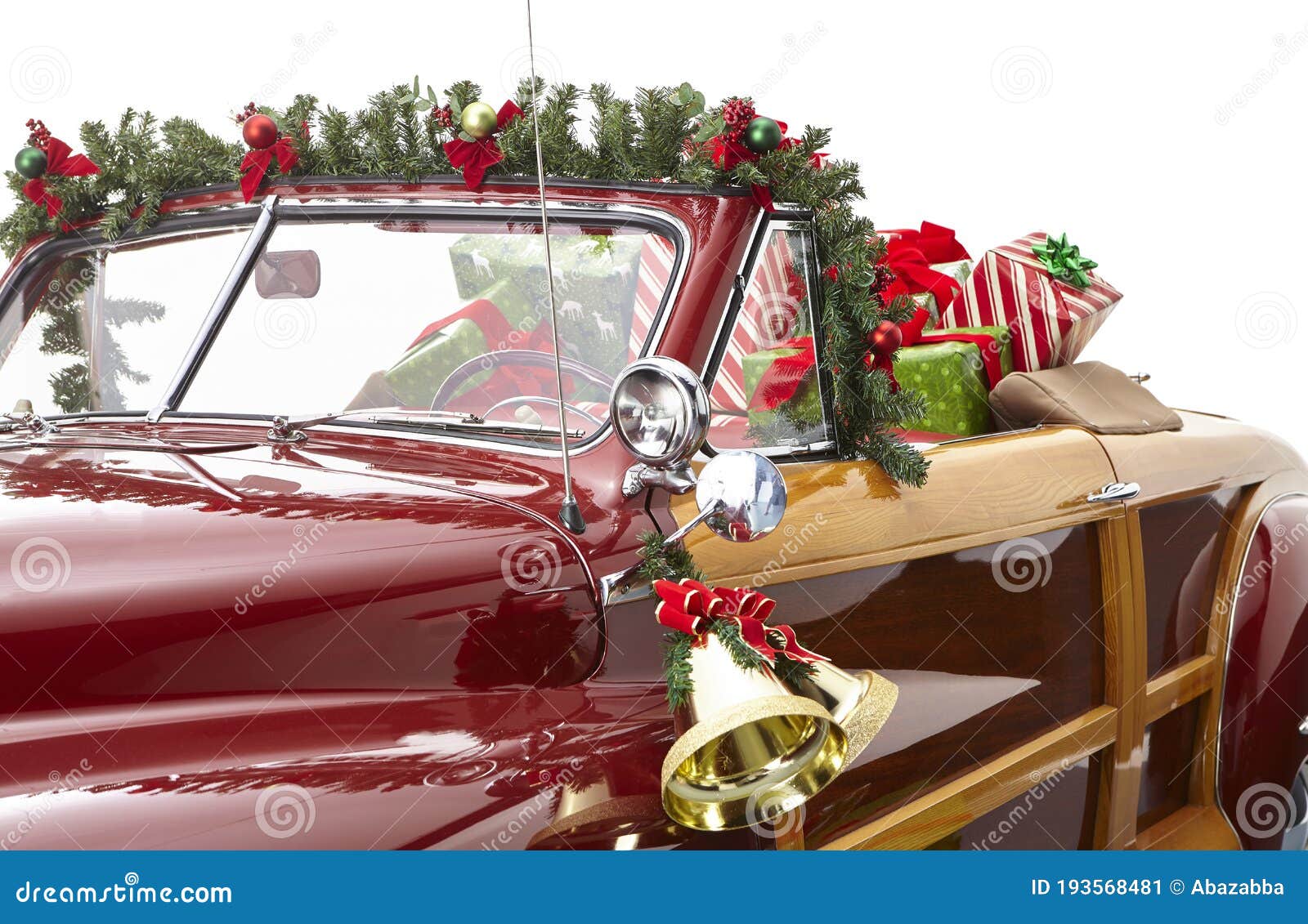 Voiture De Noël D'époque. Voiture Américaine Classique Décorée