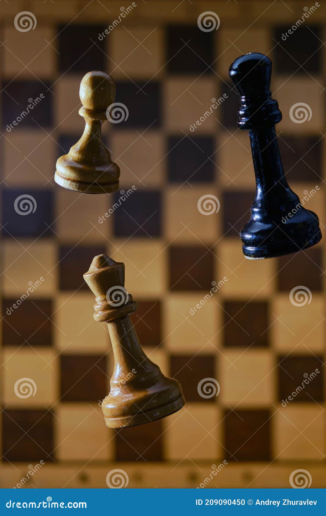 jugando ajedrez flyordie en sala relámpago 