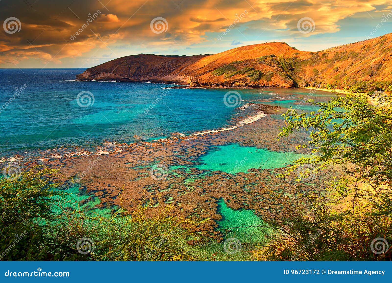 volcanic hanuman bay, hawaii