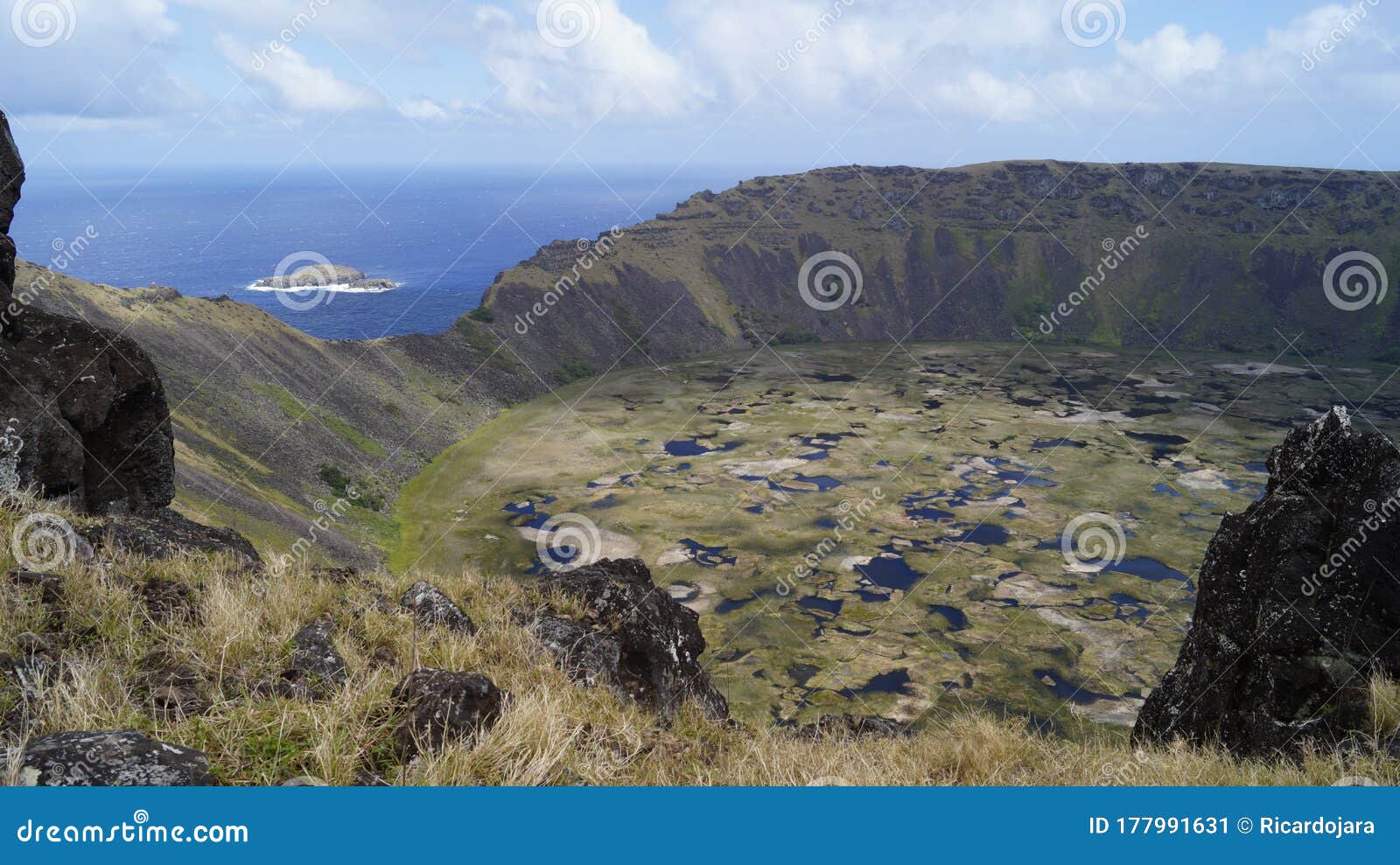 Volcano in Easter Island stock image. Image of volvano 177991631
