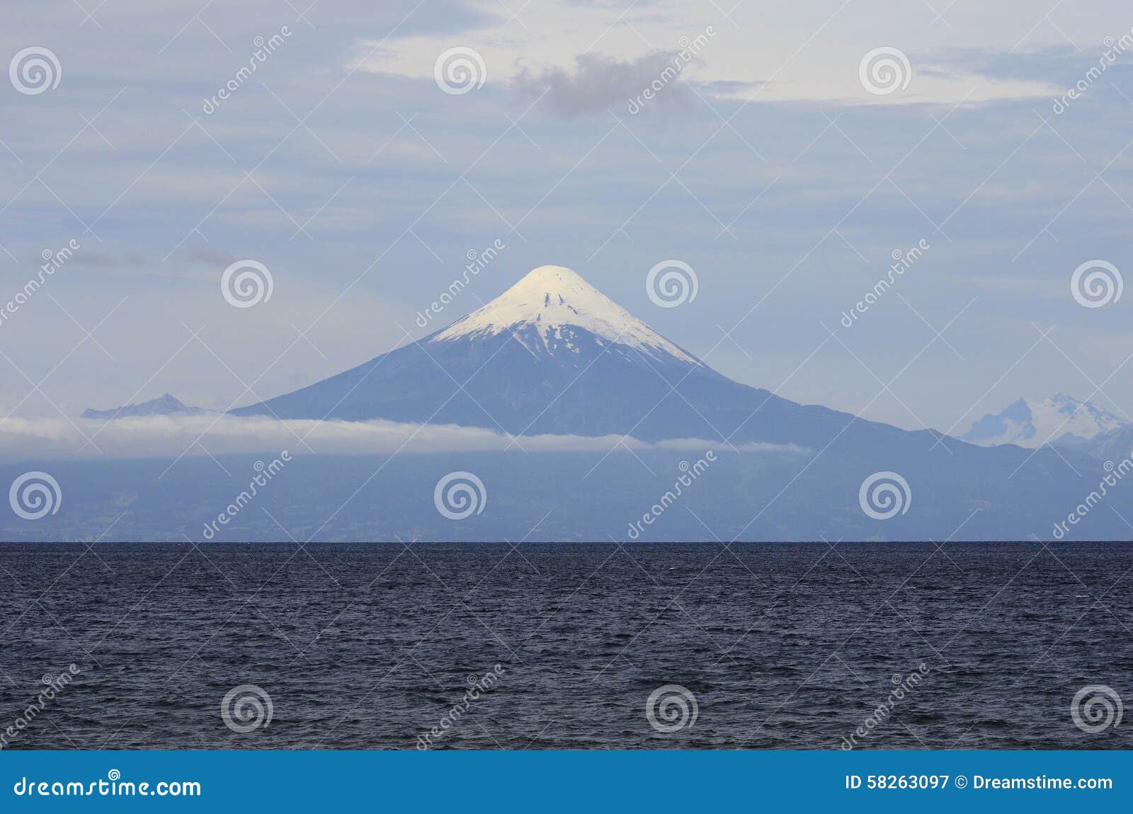 Volcán de Osorno. Vista agradable del volcán del sout de Chile