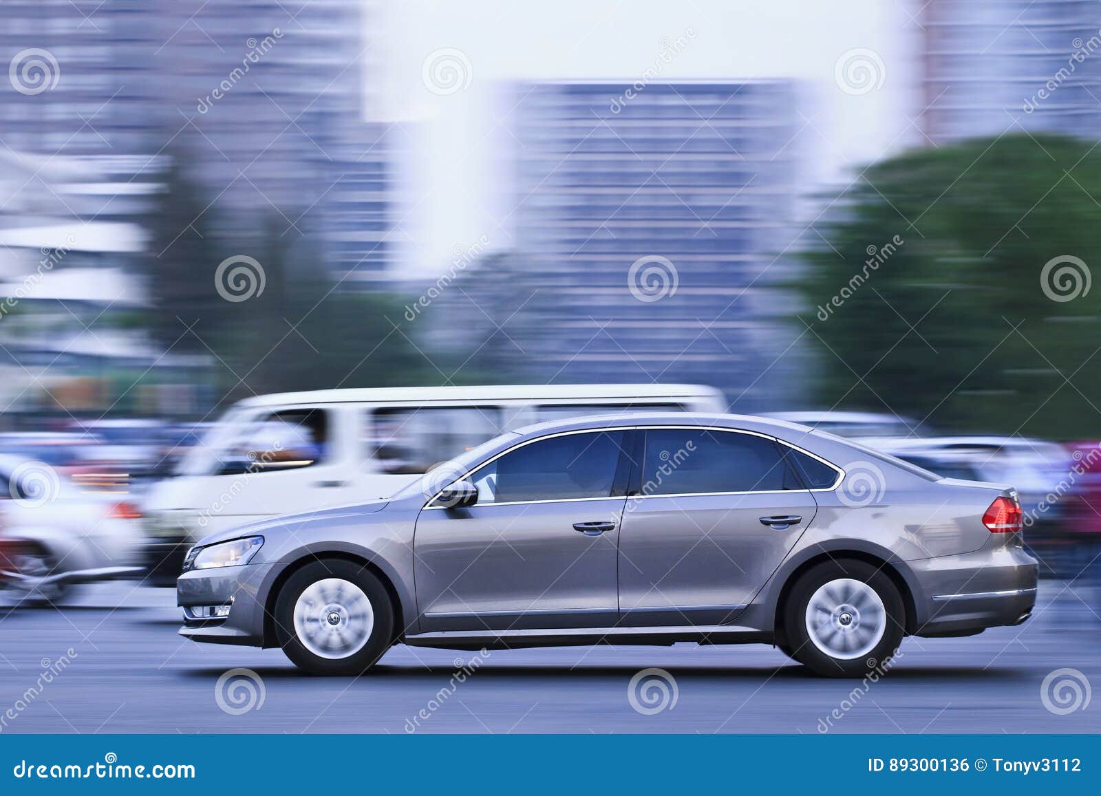 Volkswagen Passat B7 Downtown at Dusk, Beijing, Editorial Photo - Image of passat, lifestyle: 89300136