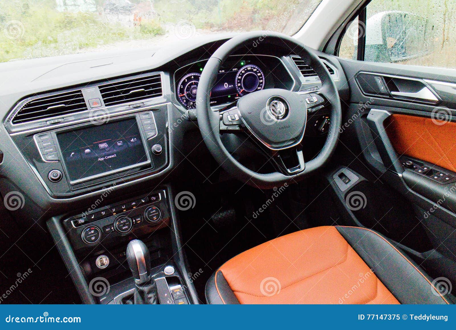 2023 Volkswagen Tiguan: 102 Interior Photos | U.S. News