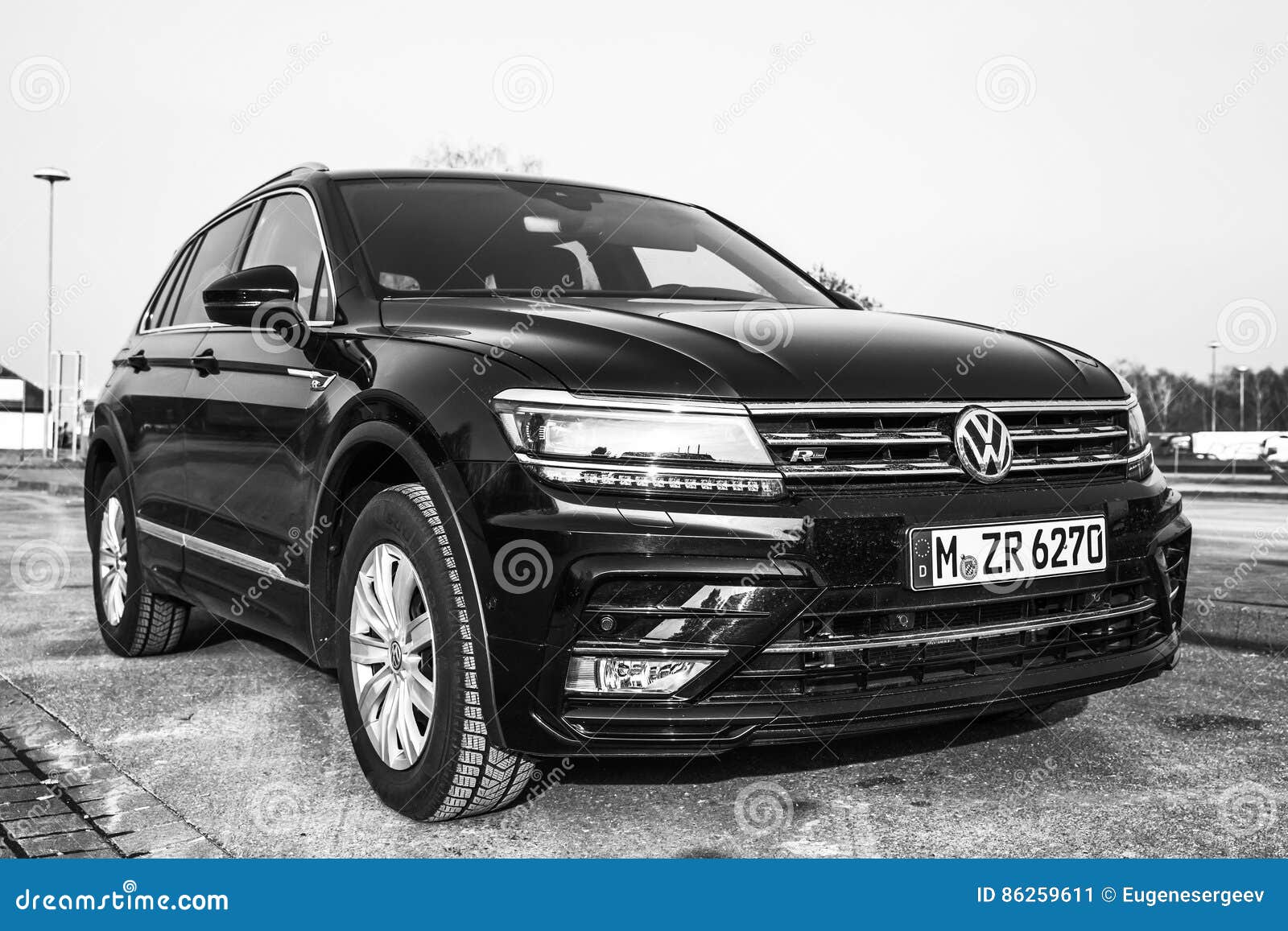 All Types tiguan length : Volkswagen Tiguan R-Line Model 2017 Front Editorial Photography ...