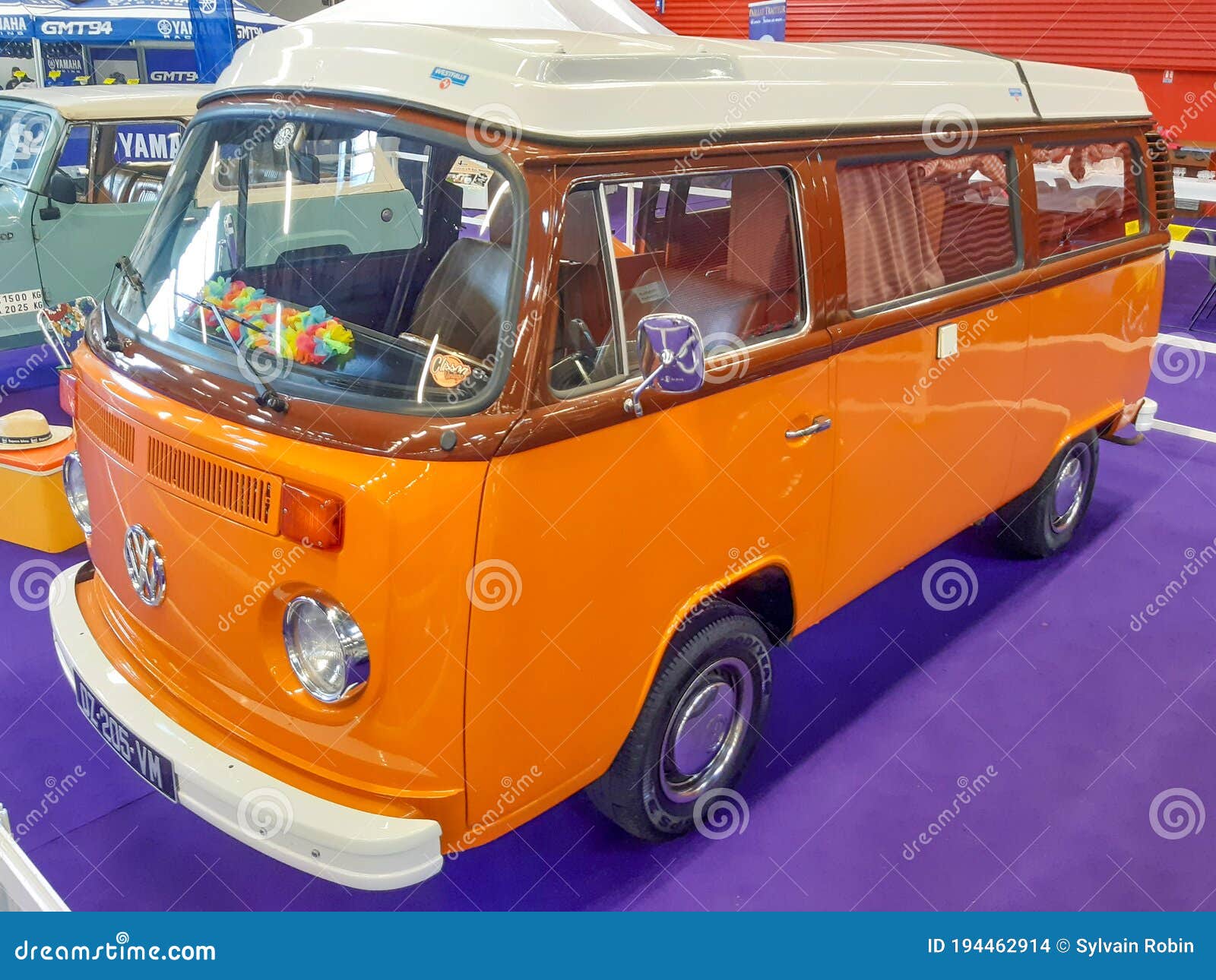 Volkswagen Tipo 2 Van Vintage Bulli Combi Minibus Clasicas Vw Camper Van Westfalia Imagen De Archivo Editorial Imagen De Volkswagen Conducir Volkswagen Tipo 2 Van Vintage Bulli Combi Minibus Clasicas Vw Camper Van Westfalia Imagen De Archivo Editorial Imagen De Volkswagen Conducir