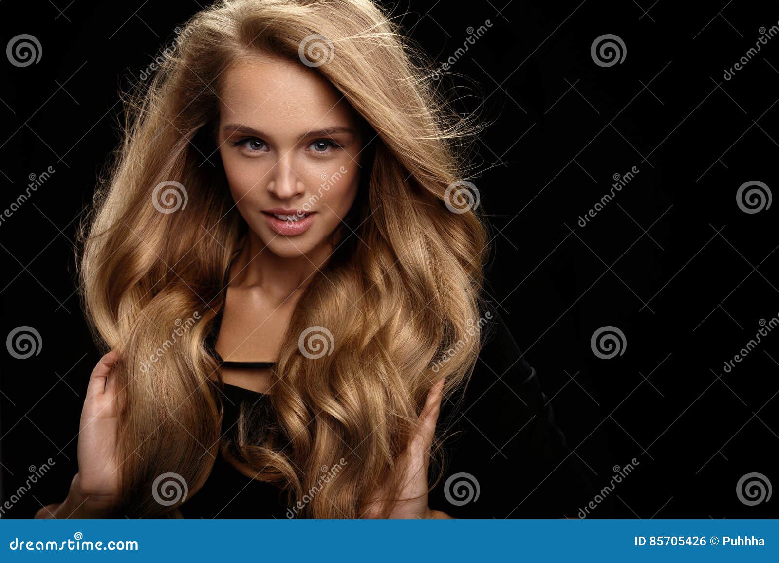 Volume Hair. Beautiful Woman Model with Long Blonde Hair Stock Photo -  Image of face, curly: 85705426