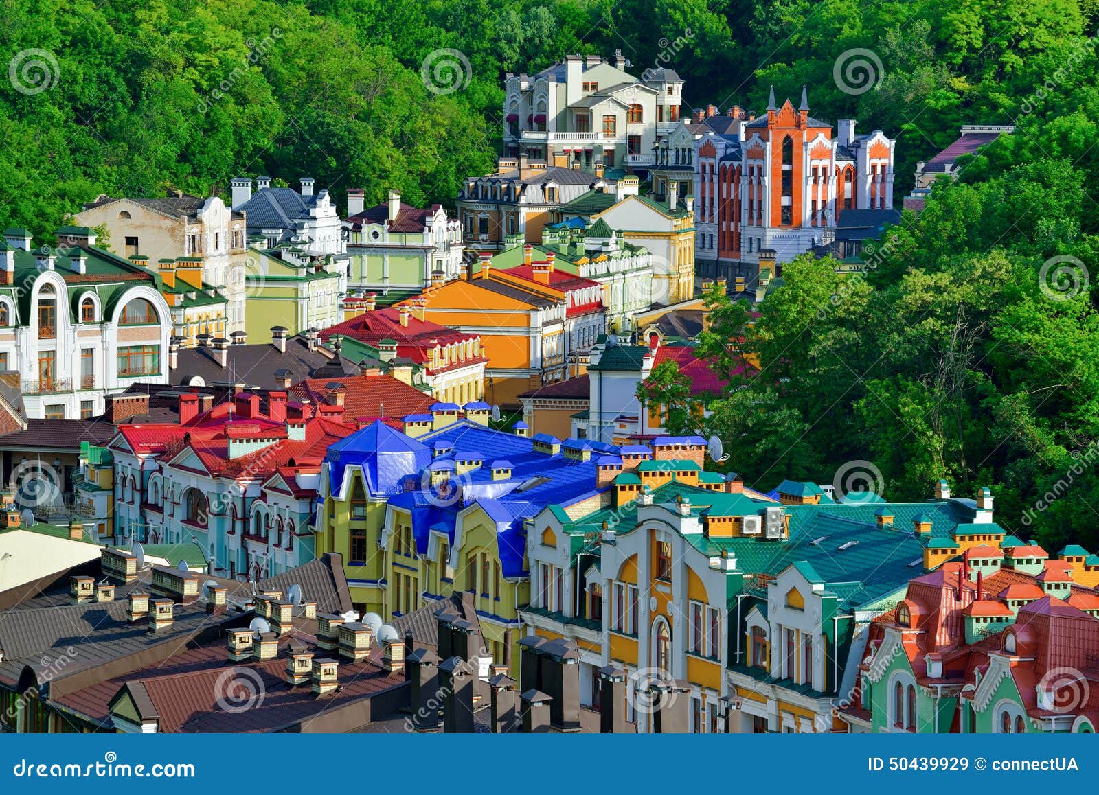 vozdvizhenska and honcharna street in kiev