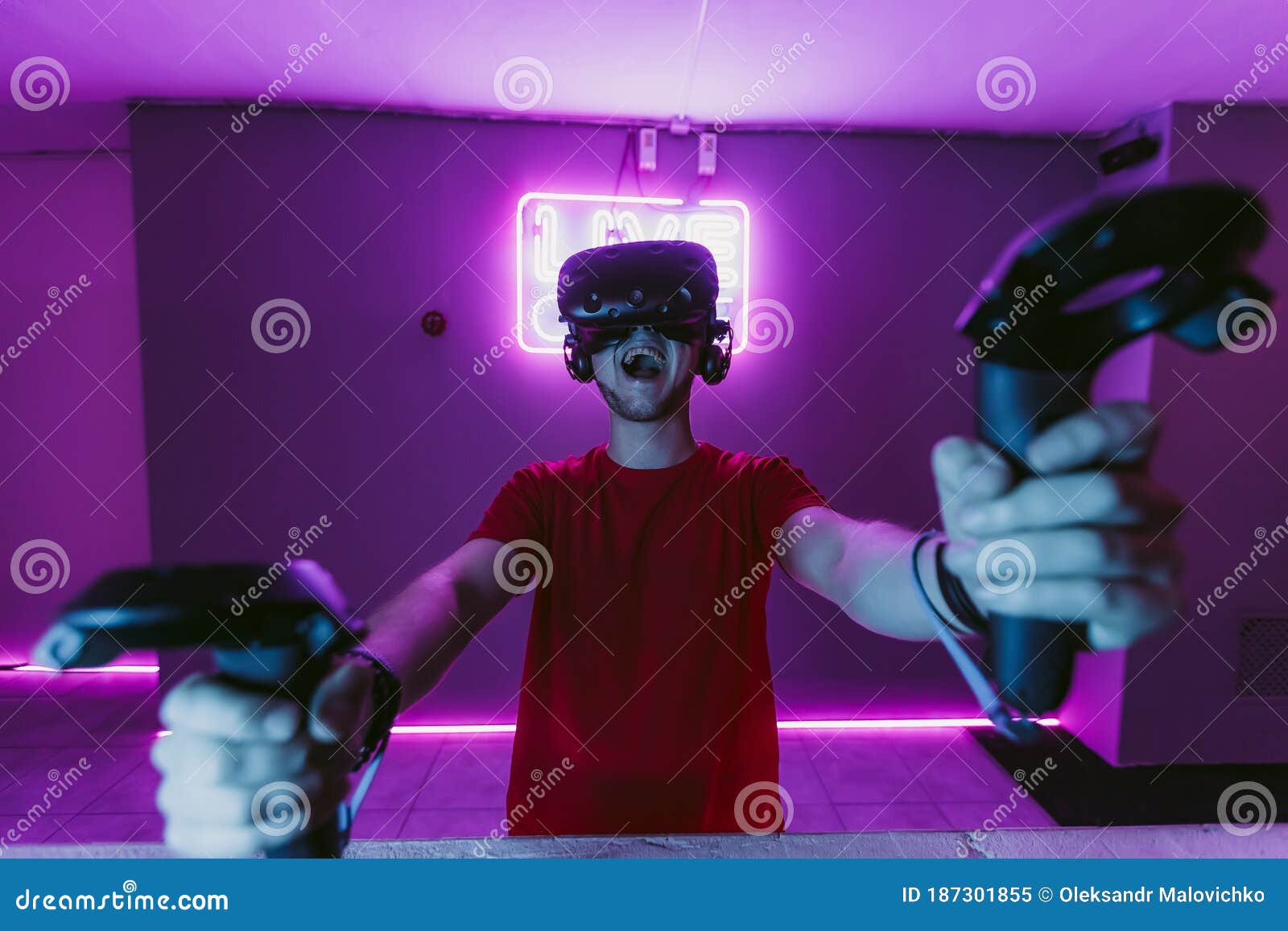VR E-Sports