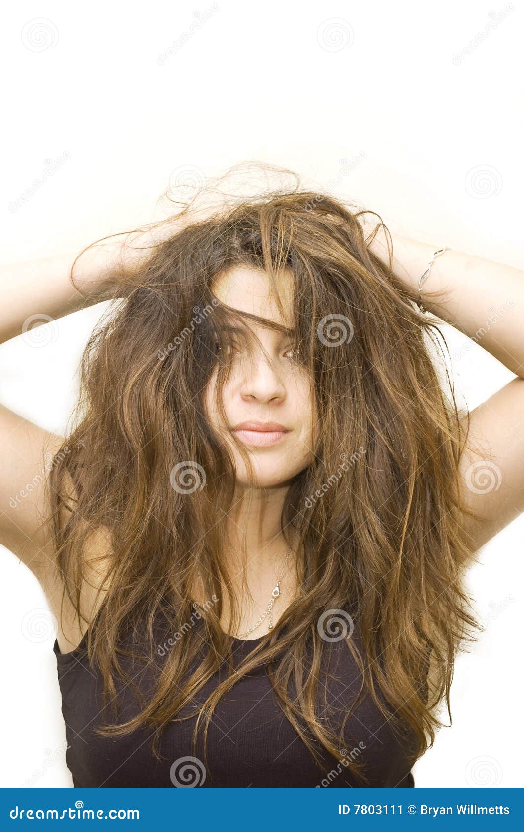 Vrouw met gek kapsel stock afbeelding. Afbeelding 