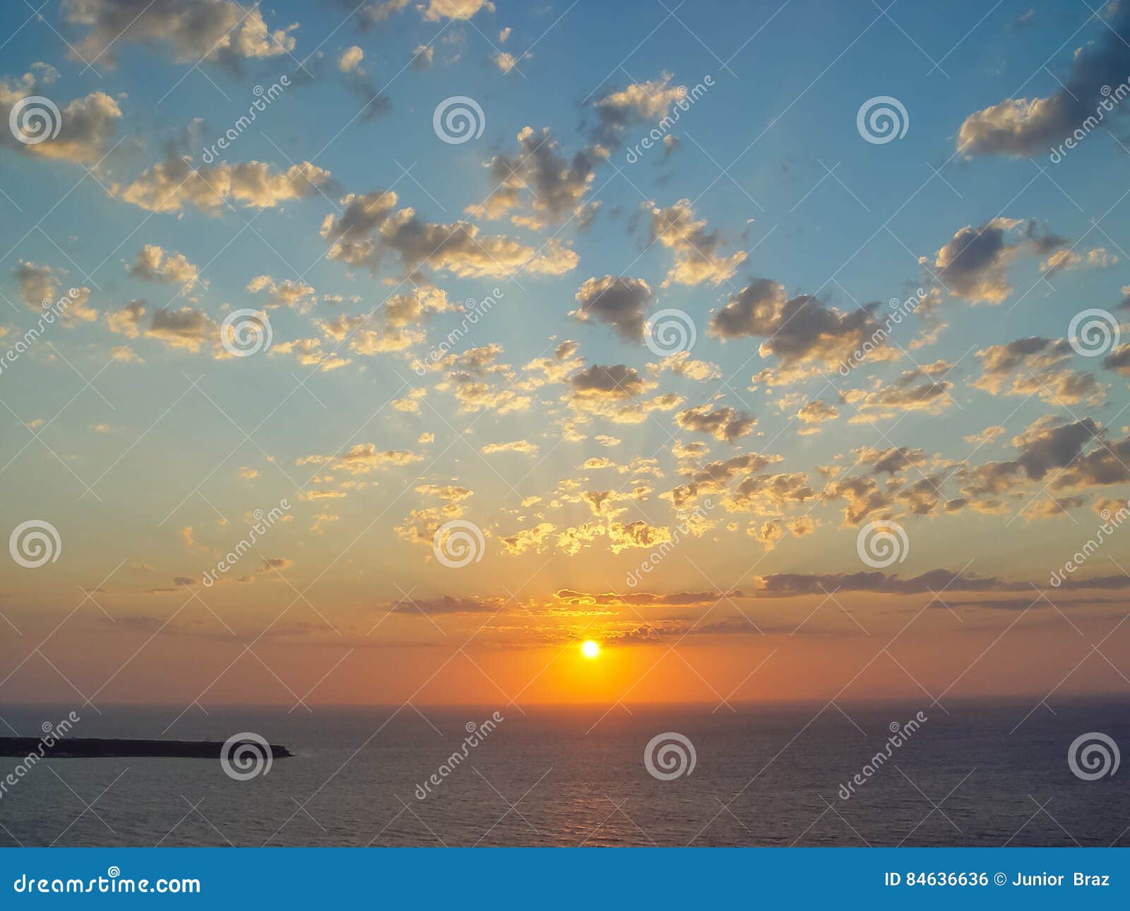 Vue étonnante De Coucher Du Soleil Dans Le Village Doia