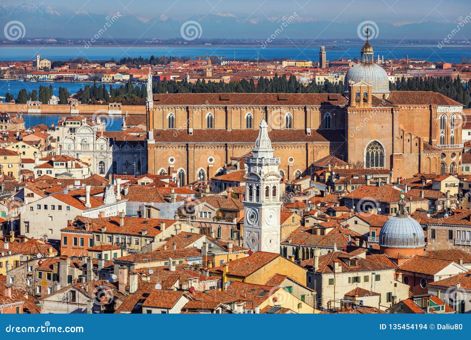 Vue Aerienne Panoramique De Venise Avec Les Toits Rouges Venetie Italie Vue Aerienne De La Ville De Venise Italie Venise Est U Photo Stock Image Du Rouges Toits Vue Aerienne Panoramique De Venise Avec Les Toits Rouges Venetie Italie Vue Aerienne De La Ville De Venise Italie Venise Est U Photo Stock Image Du Rouges Toits