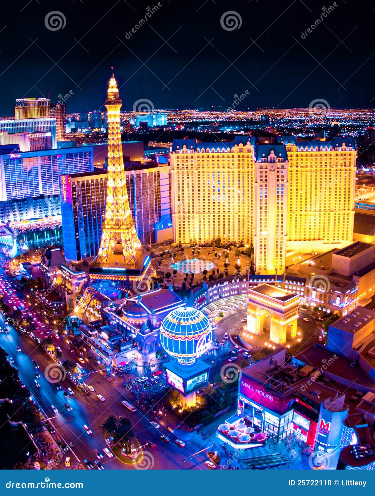 Vue de nuit de Las Vegas image éditorial. Image du divertissement