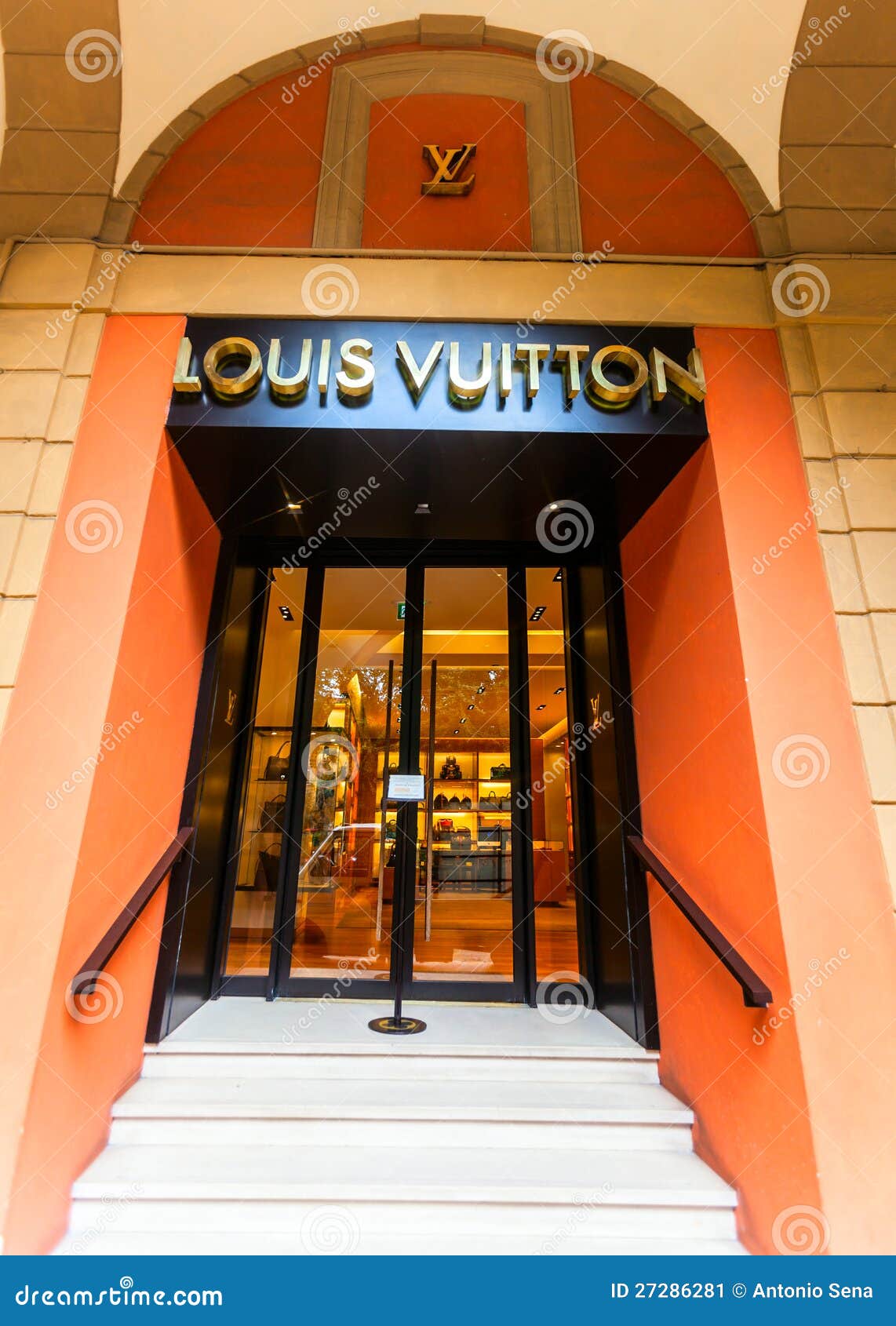 Louis Vuitton Store With Its Internal Creative Staircase Stock Photo -  Download Image Now - iStock