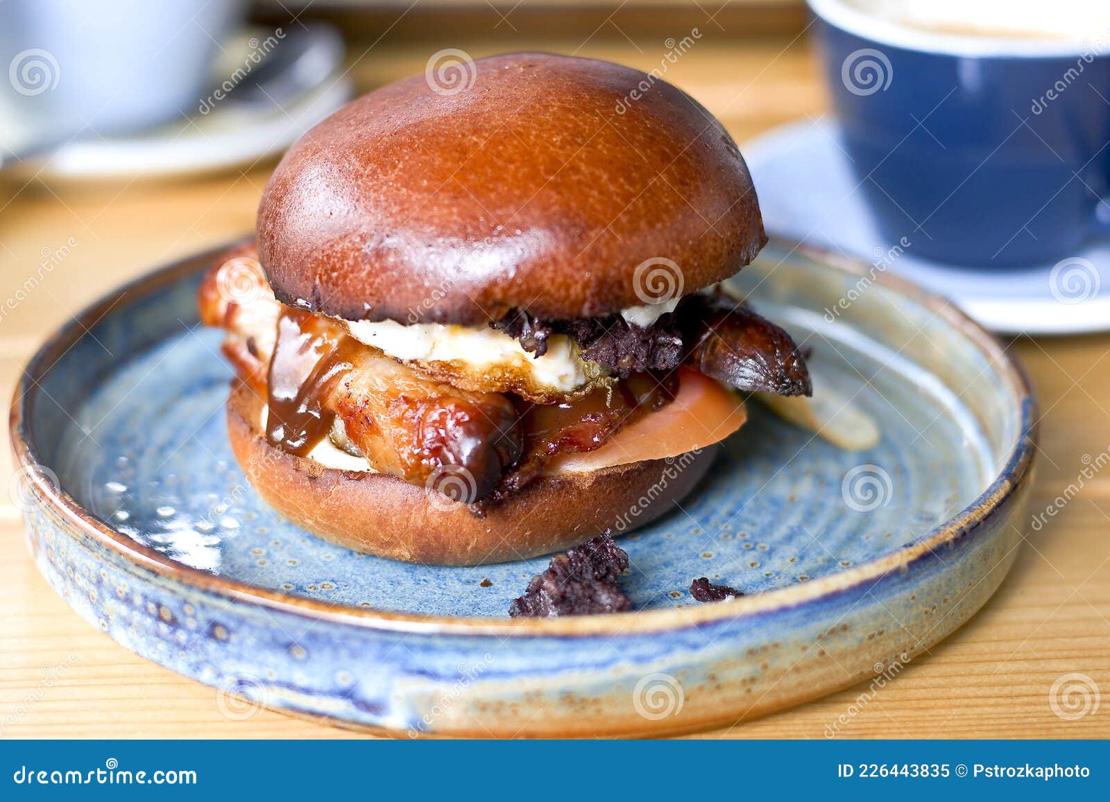 Würsteier in Englischer Sprache in Einer Brust Lecken Stockbild - Bild von  küche, feinschmecker: 226443835