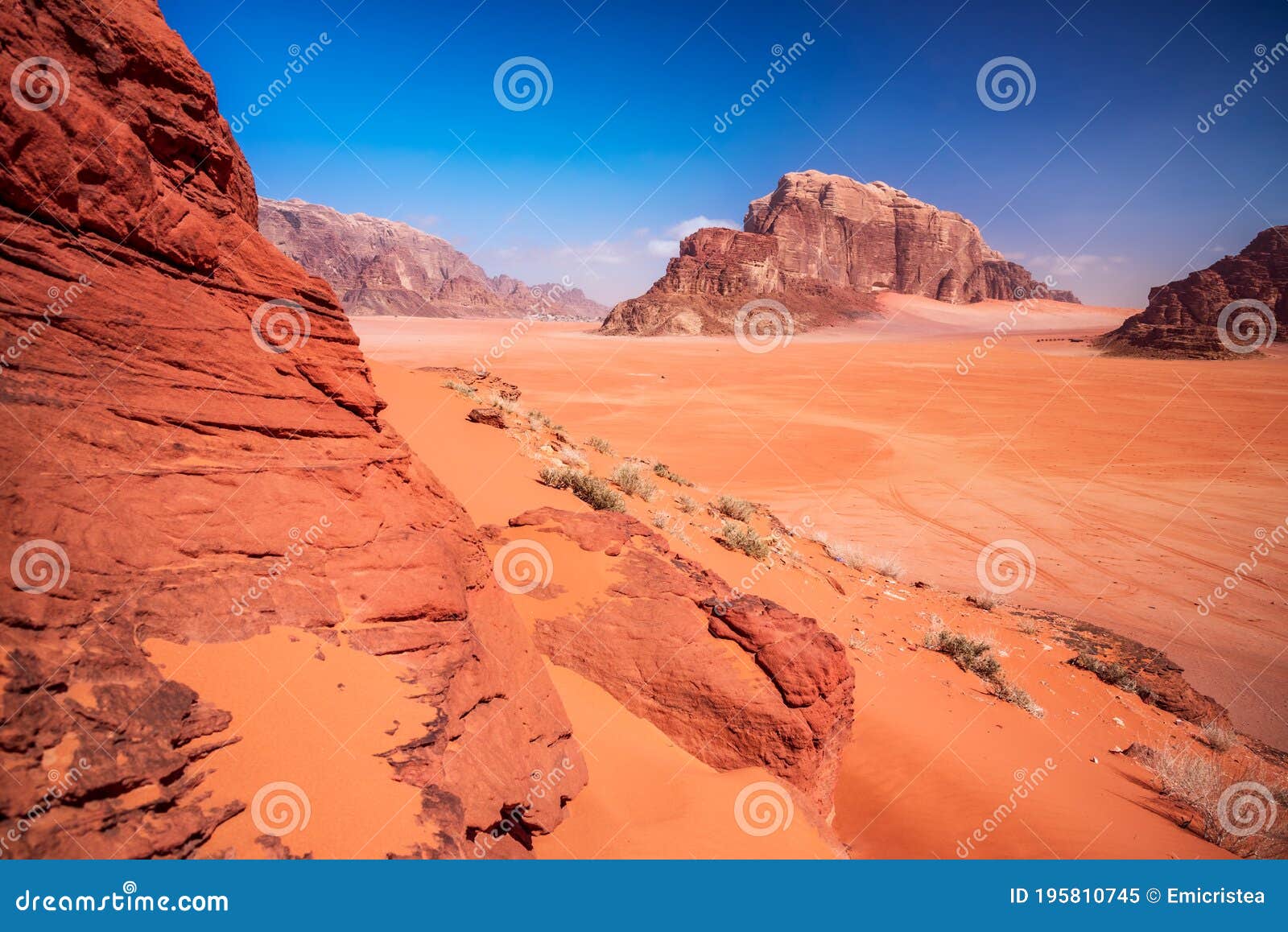 what is wadi rum famous for