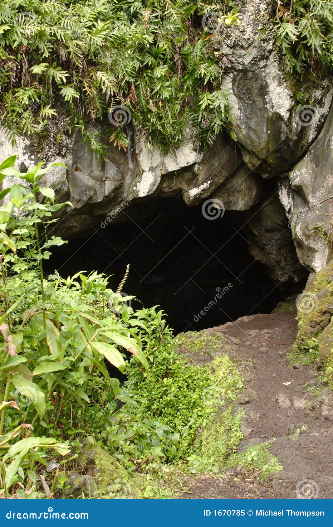 Waianapanapa Cave stock image. Image of maui, park, state 1670785