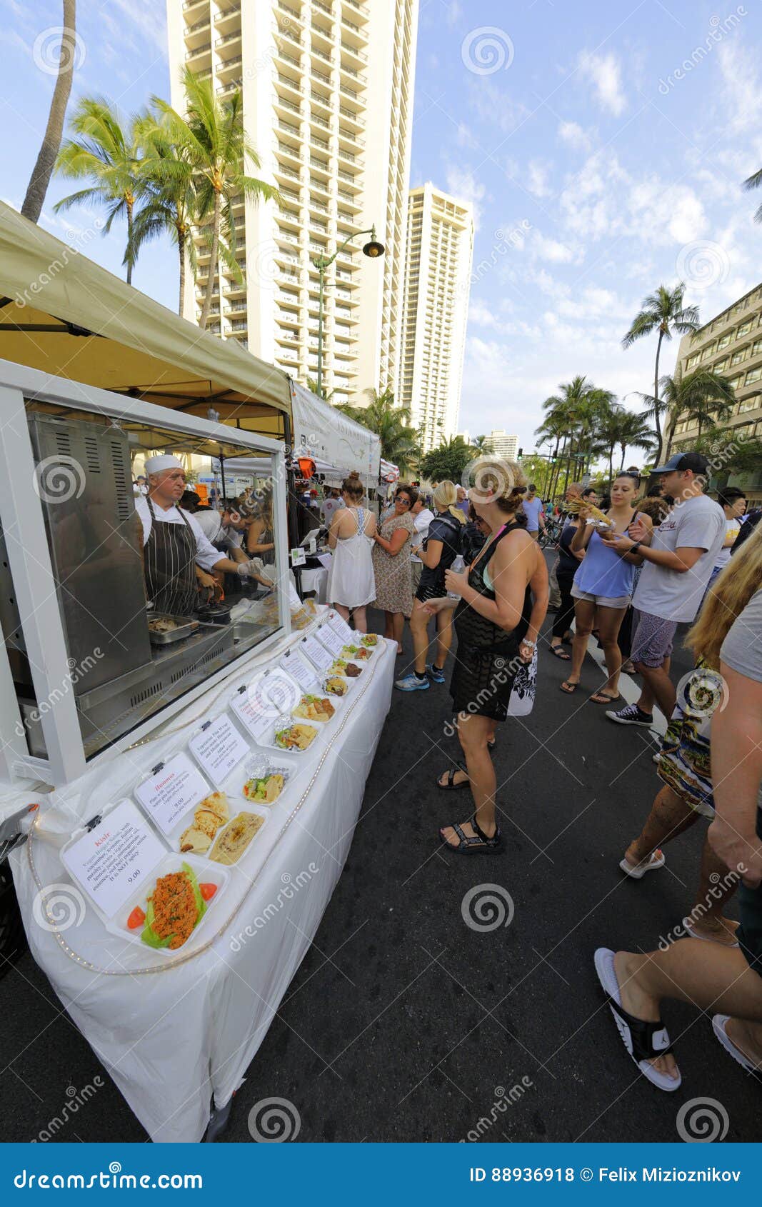 Waikiki street festival editorial stock photo. Image of city 88936918