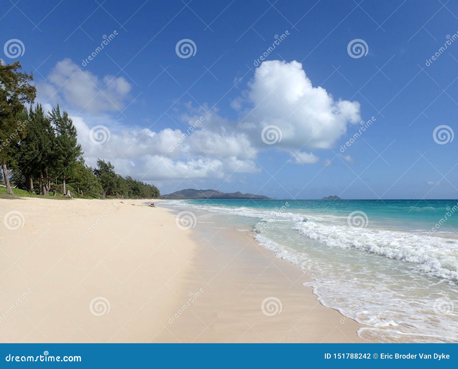 waimanalo beach at looking towards mokulua islands