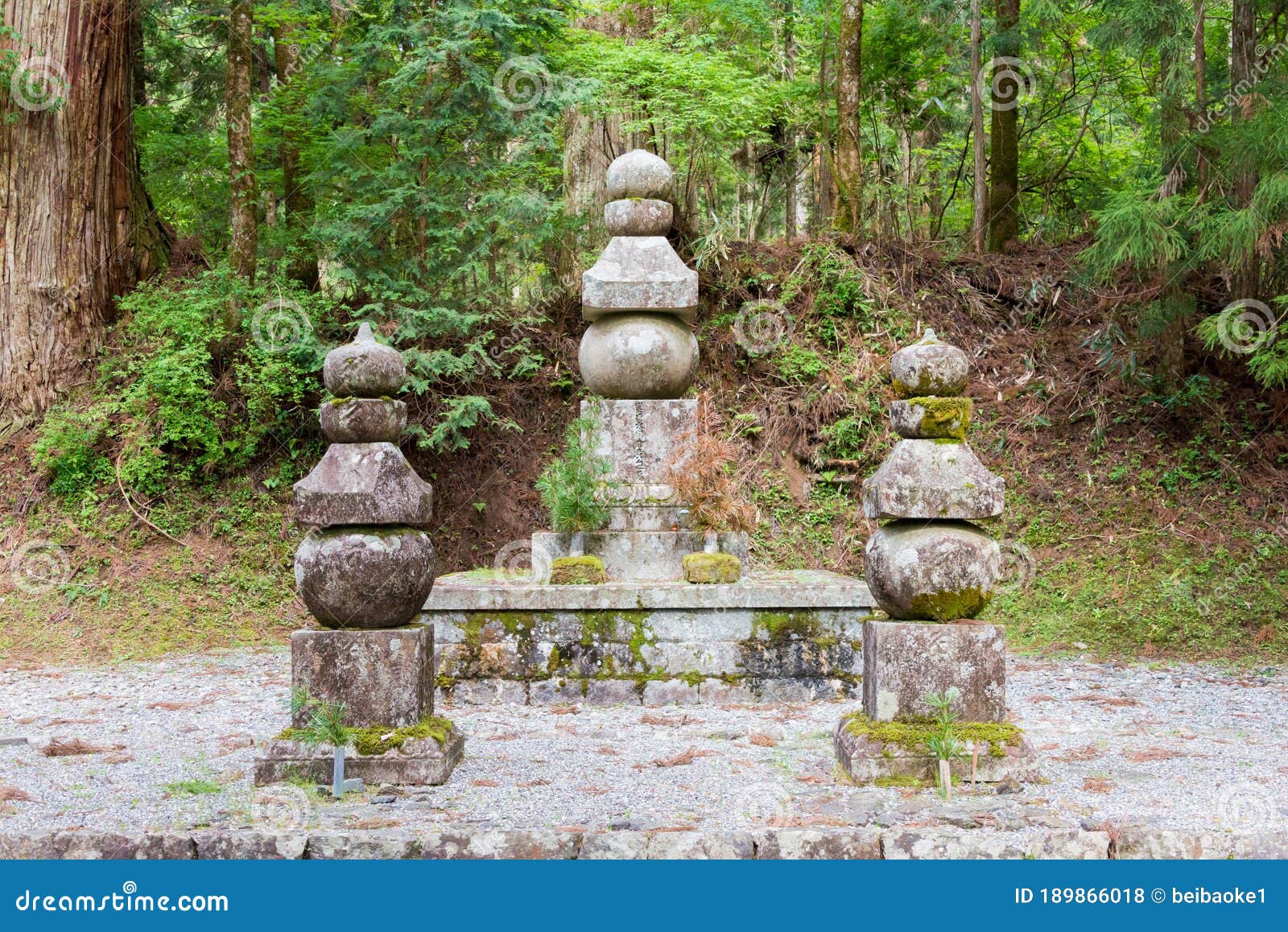 tomb of toyotomi hideyoshi toyotomi family at okunoin cemetery at mount koya in koya, wakayama,