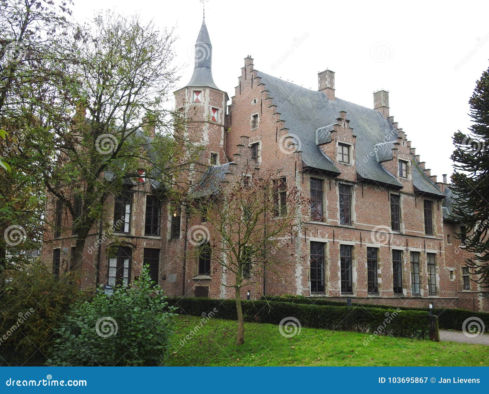 Walburg Castle St Niklaas Belgium Royalty Free Stock Photo Walburg Castle St Niklaas Belgium Royalty Free Stock Photo