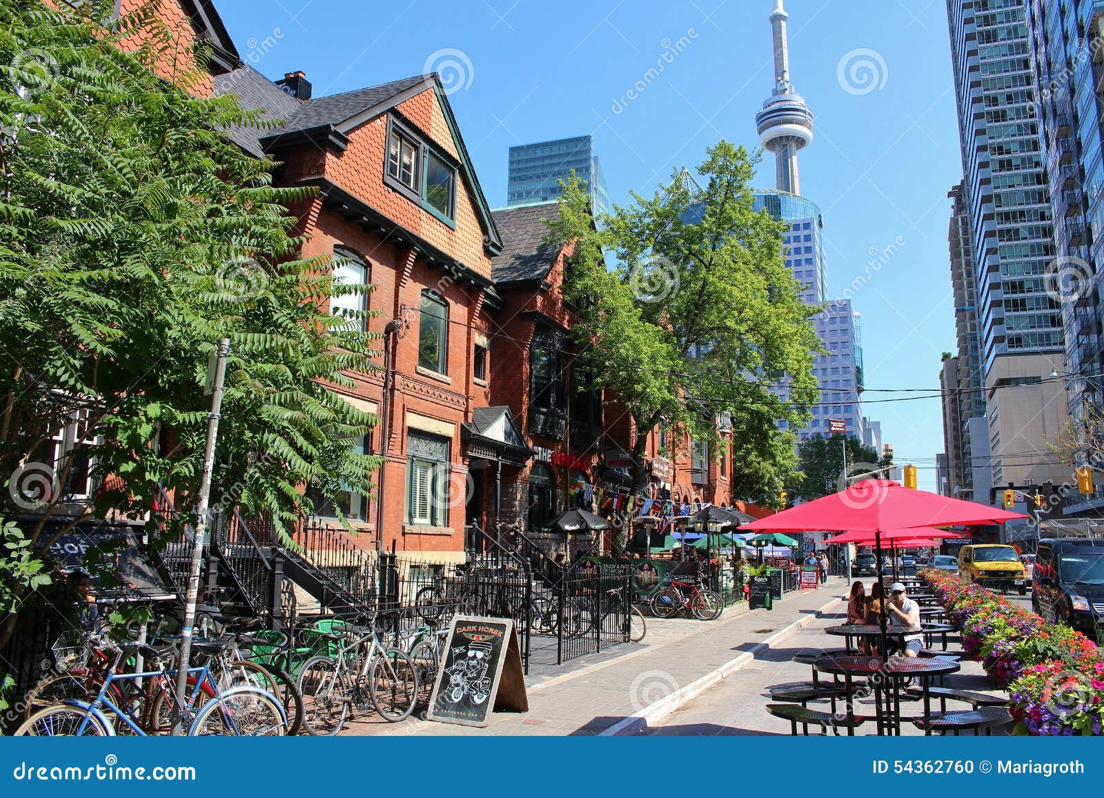 Walking in Toronto, Canada editorial image. Image of north 54362760