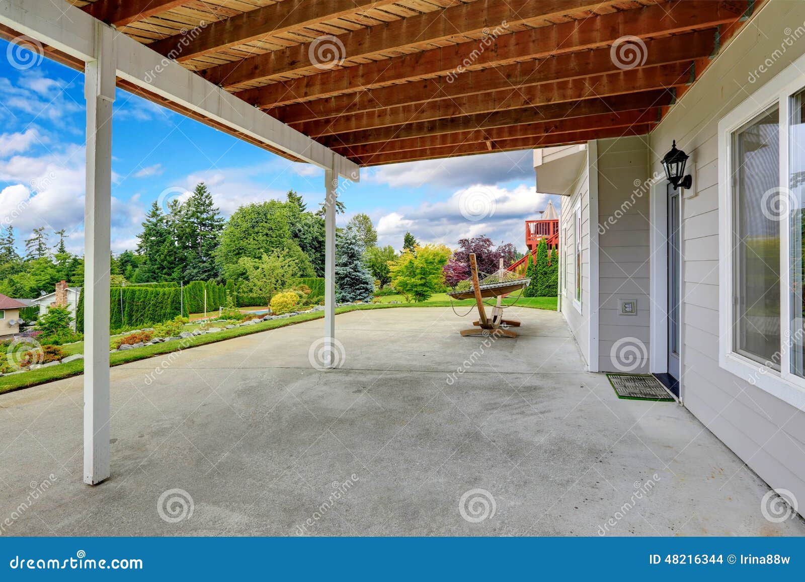 walkout patio with concrete floor