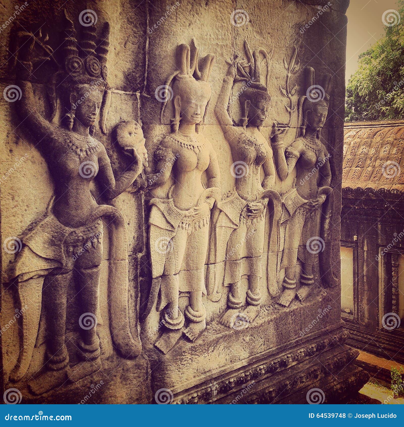 Wall carvings in Angkor Wat