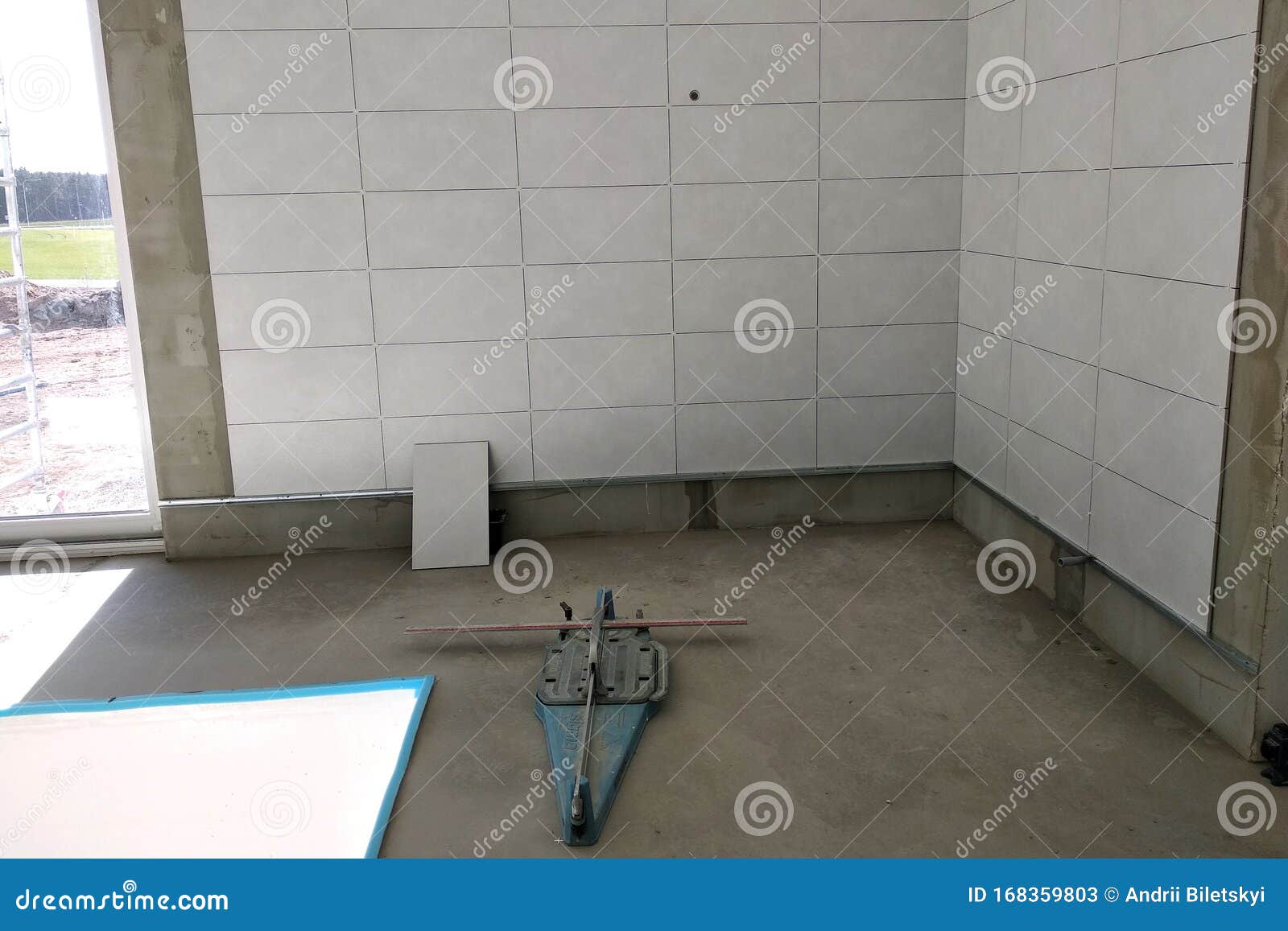 Wall Ceramic Tiles Installation on Mortar Glue Stock Image Image of