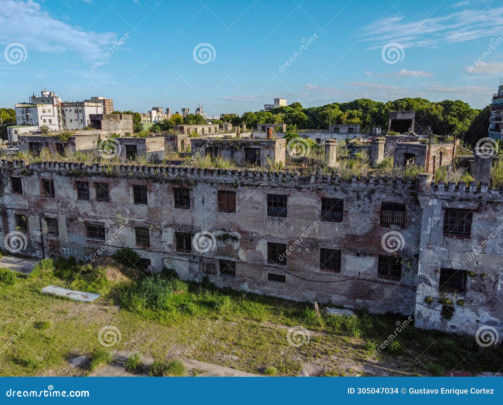 wall of the historic and abandoned carcel de caseros