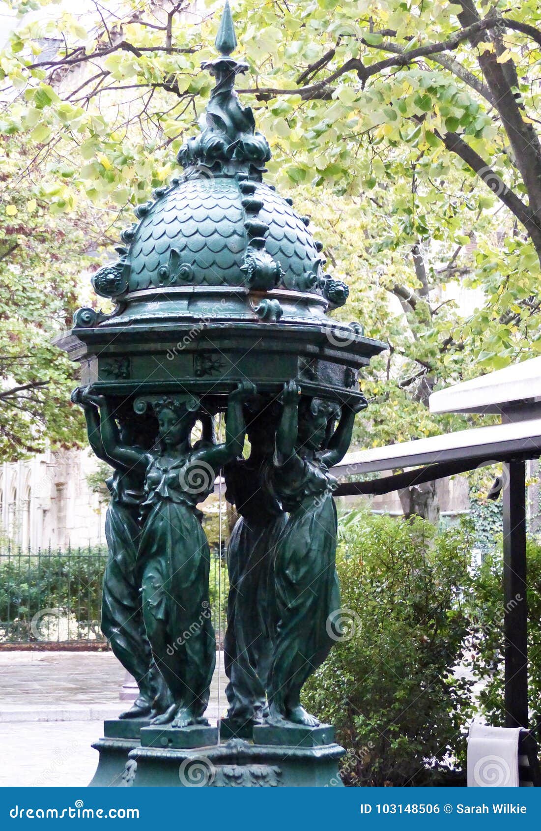 wallace fountain, st germain des pres