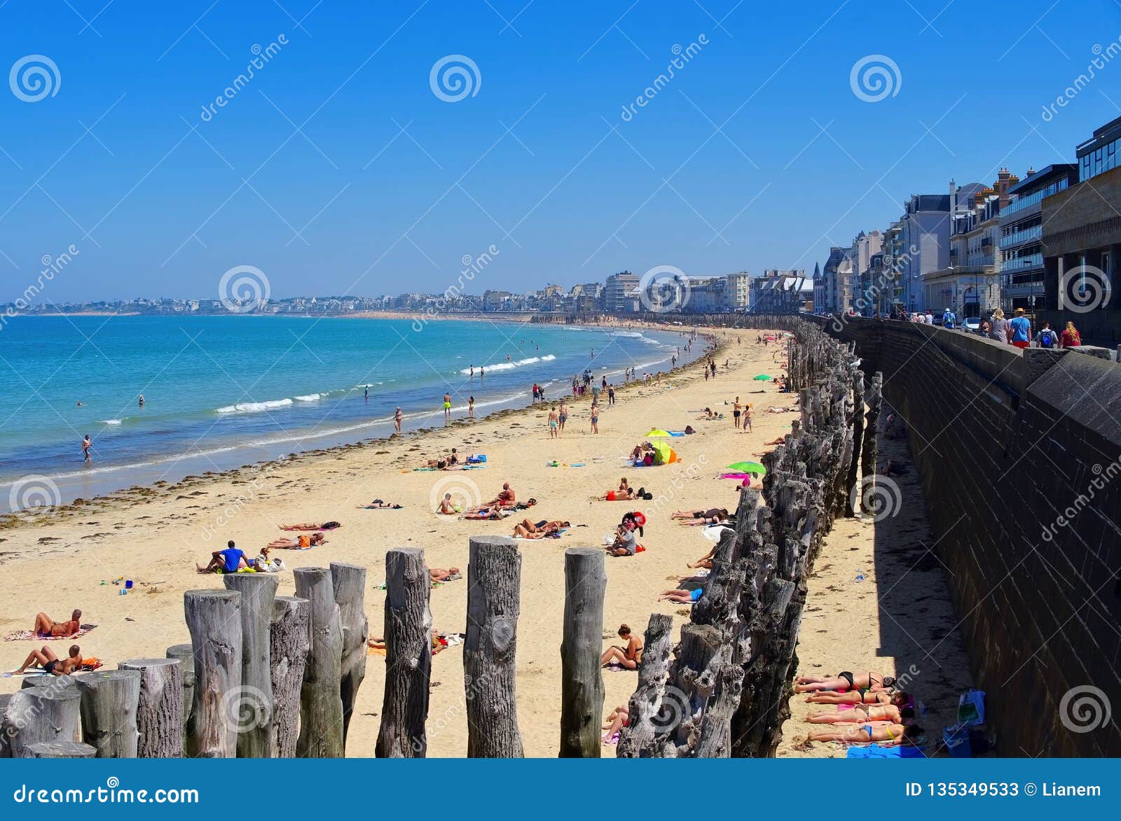Walled Town of Saint-Malo Beach in Brittany Editorial Stock Photo ...