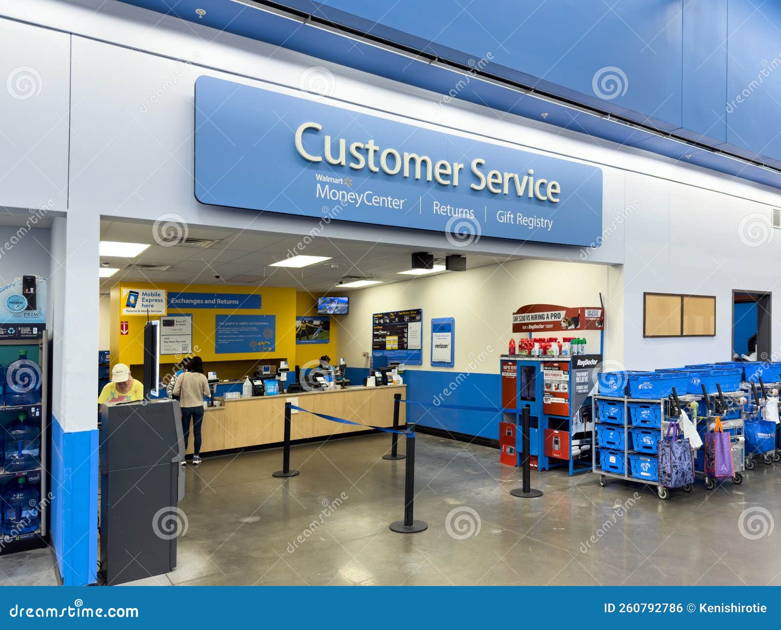 Walmart Customer And Worker Wear Face Masks During The Covid-19 walmart customer service open now