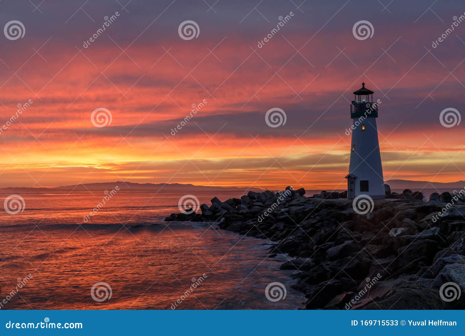 walton lighthouse at dawn