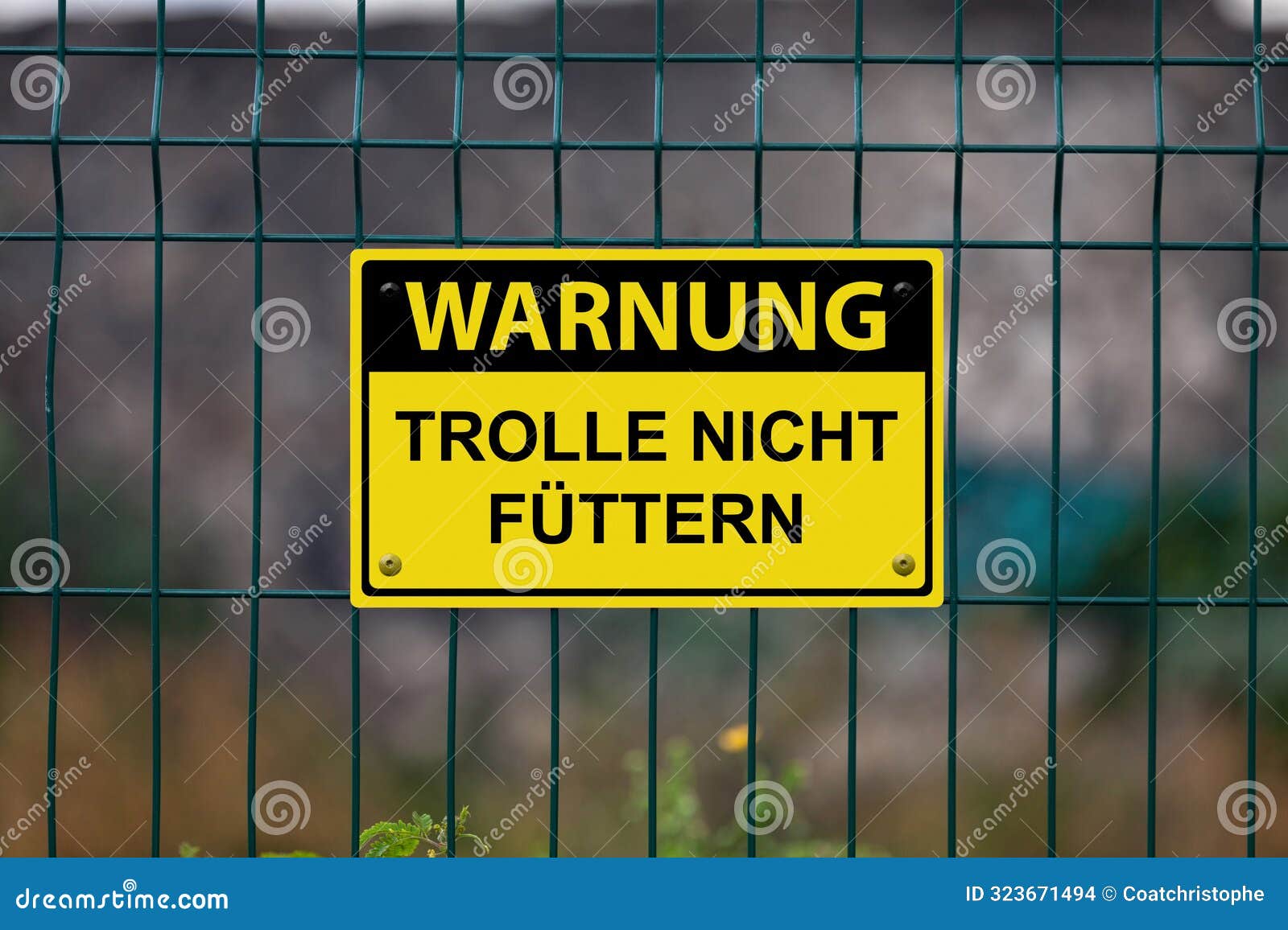 warning, don't feed the trolls - sign in german