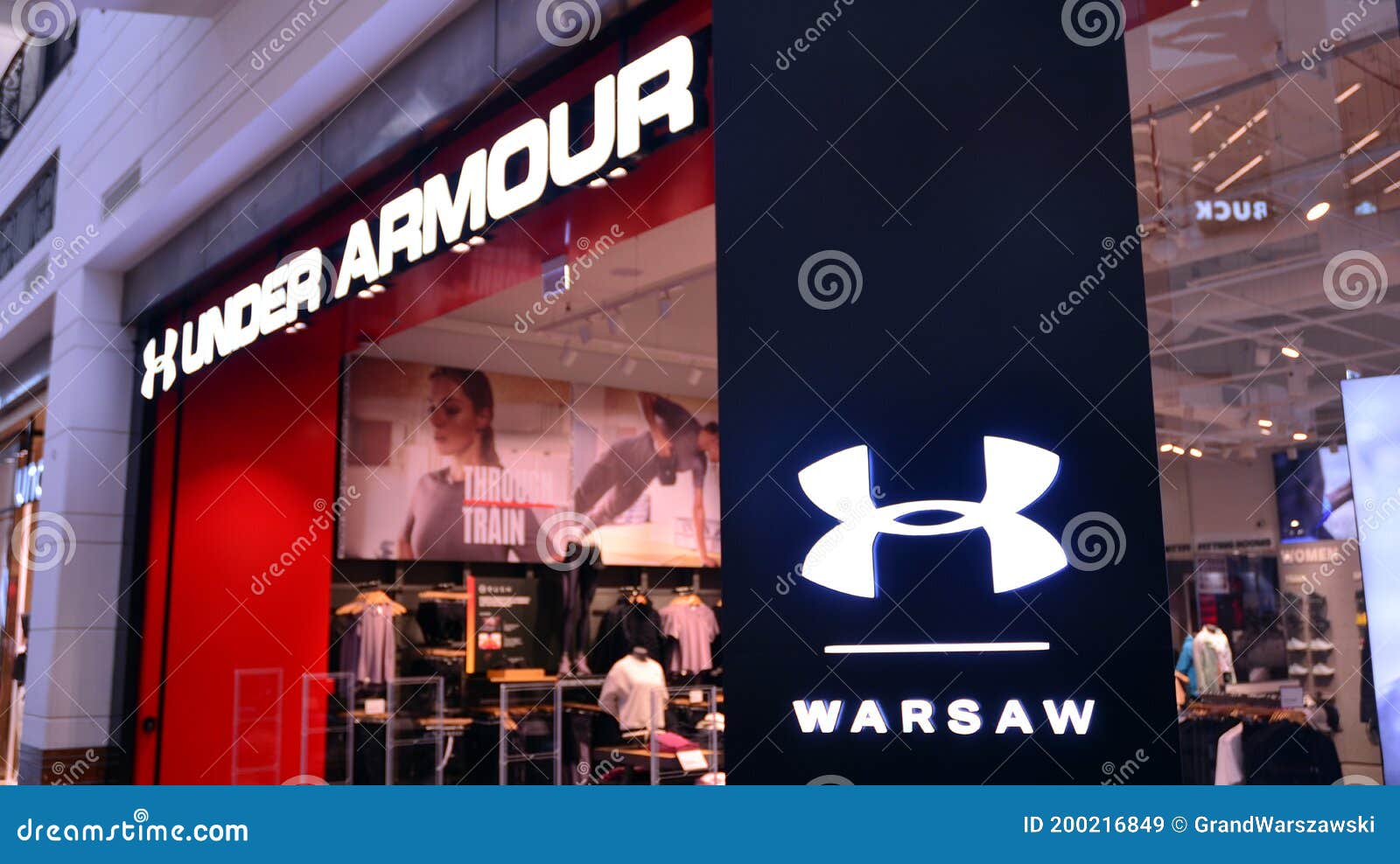 Sign Under Armour. Company Signboard Under Editorial Stock Image - Image building, front: 200216849