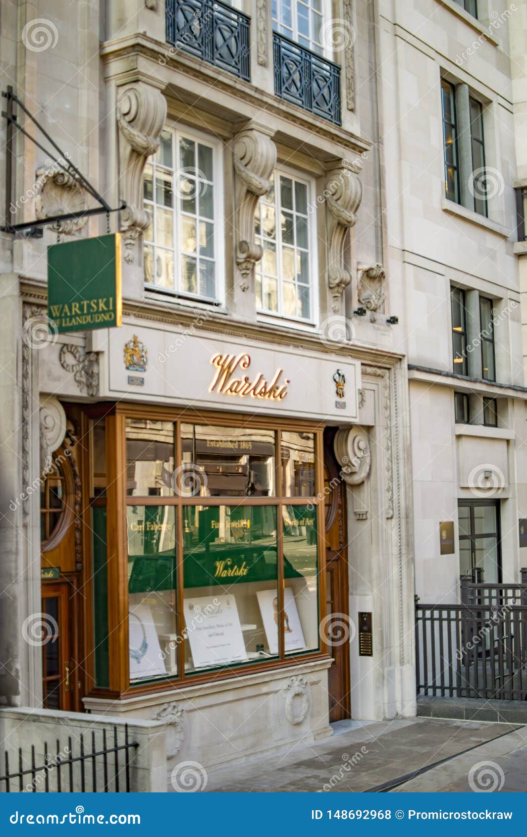 Jewellery Store in London - James St
