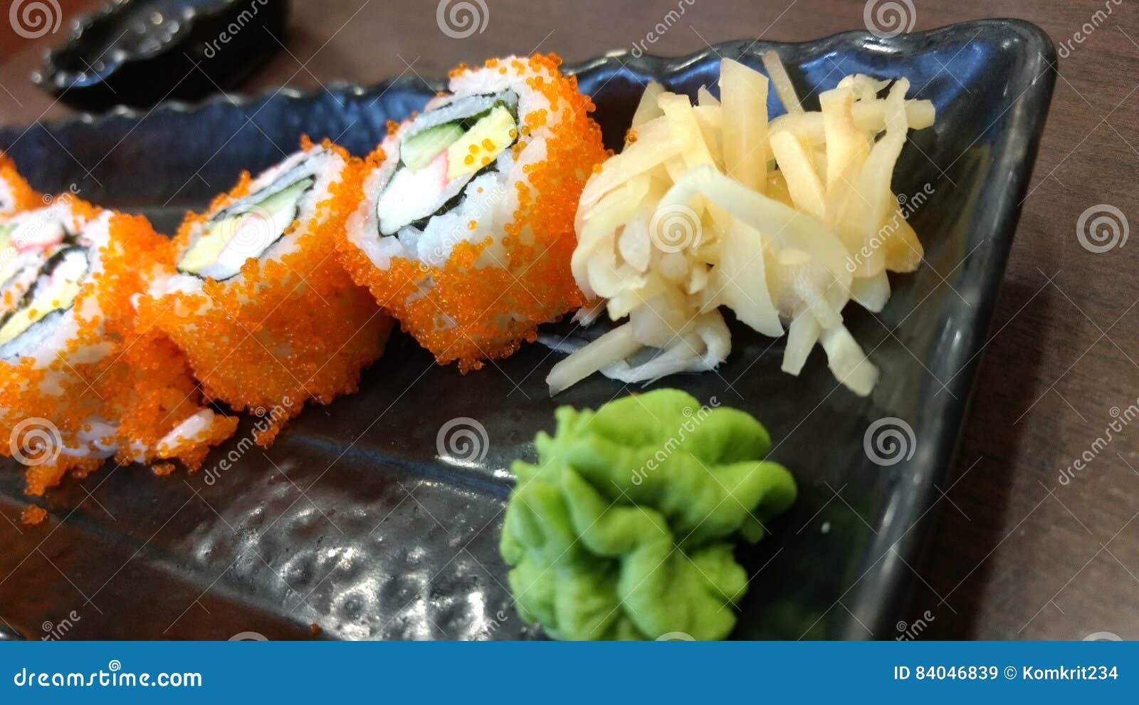 Wasabi E Zenzero Con Il Menu Del Giapponese Dei Sushi Immagine Stock
