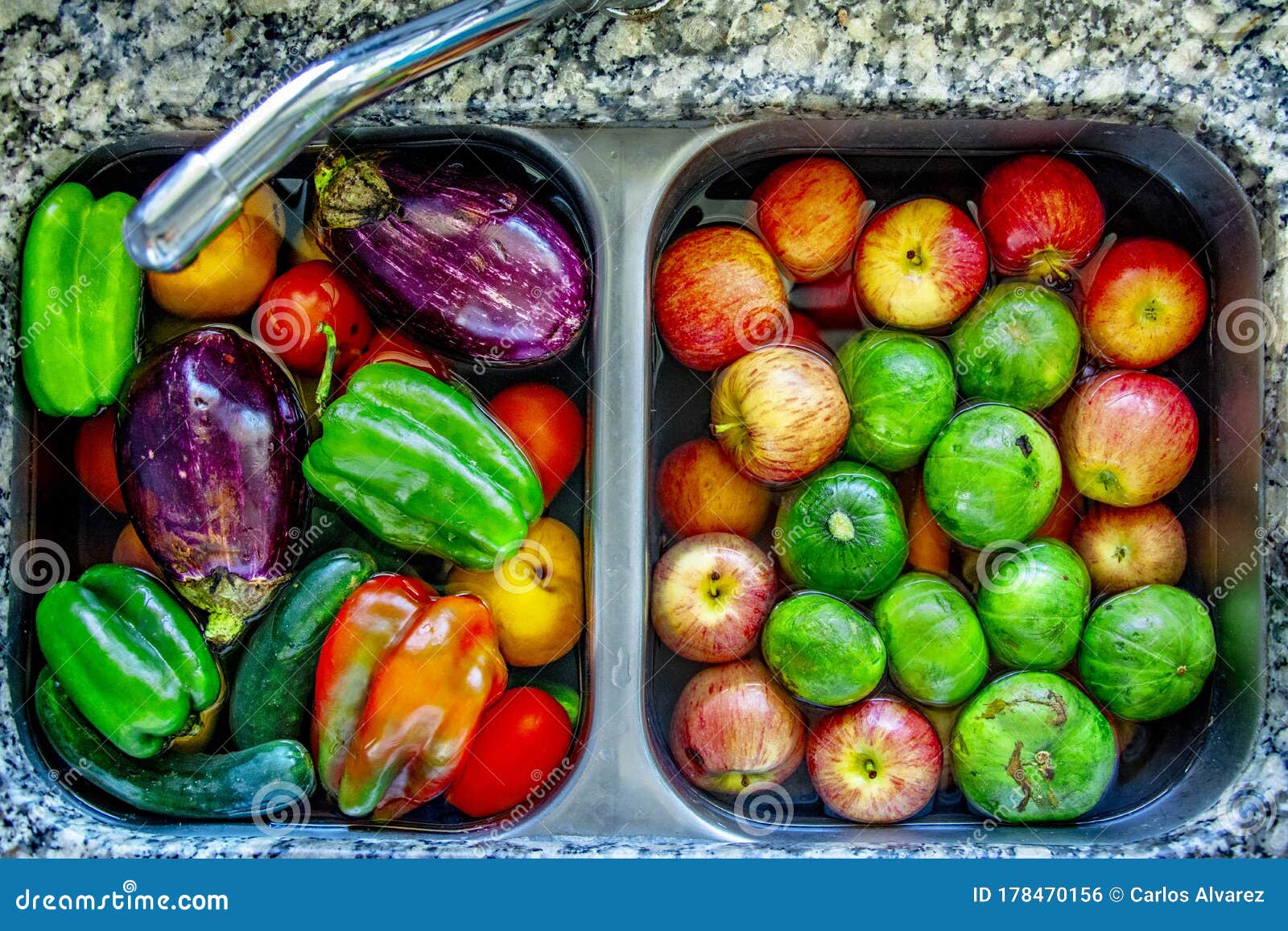 Washing and Cleaning Vegetables in Water and Chlorine Stock Photo