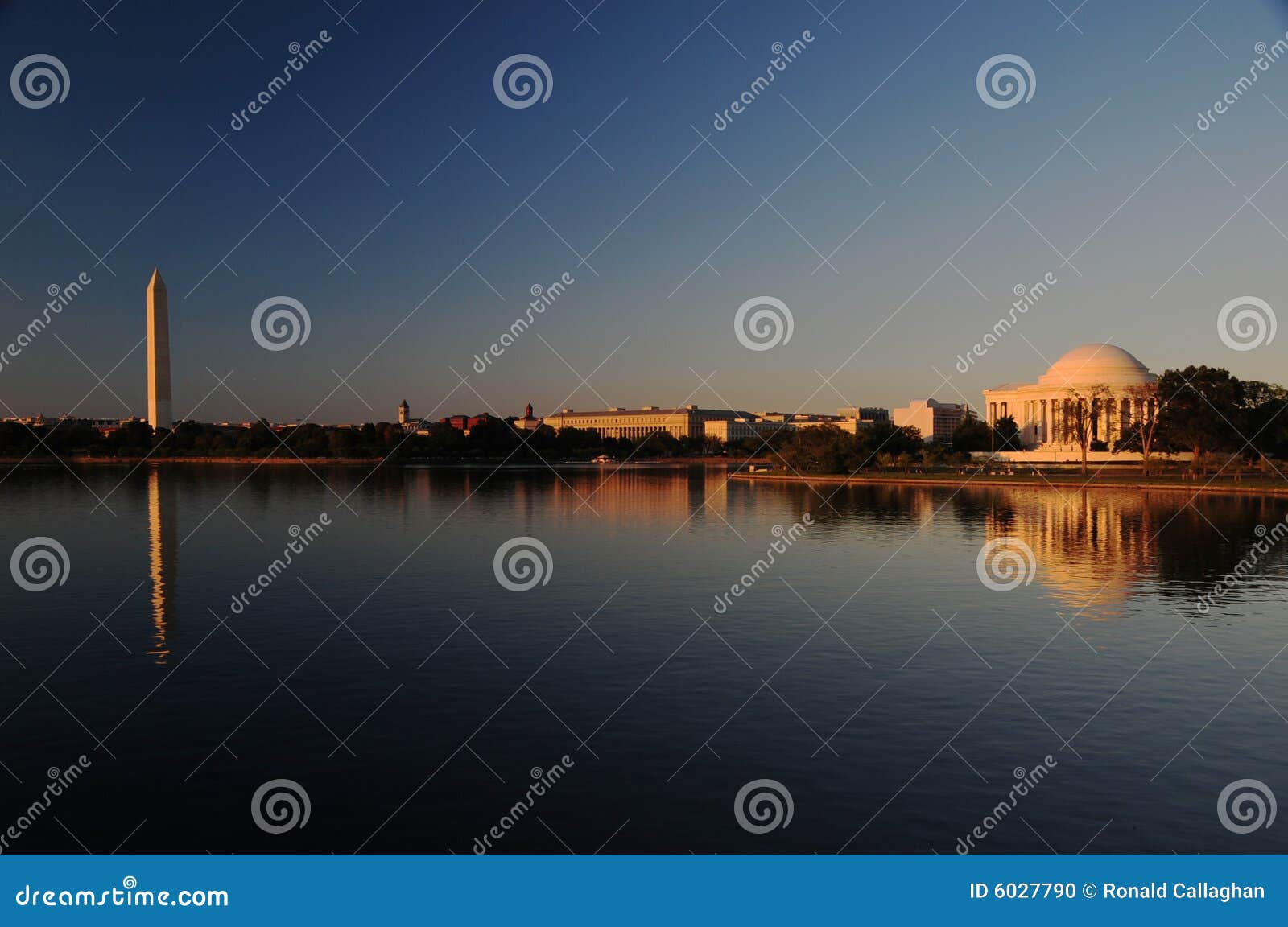 washington d.c. at dusk