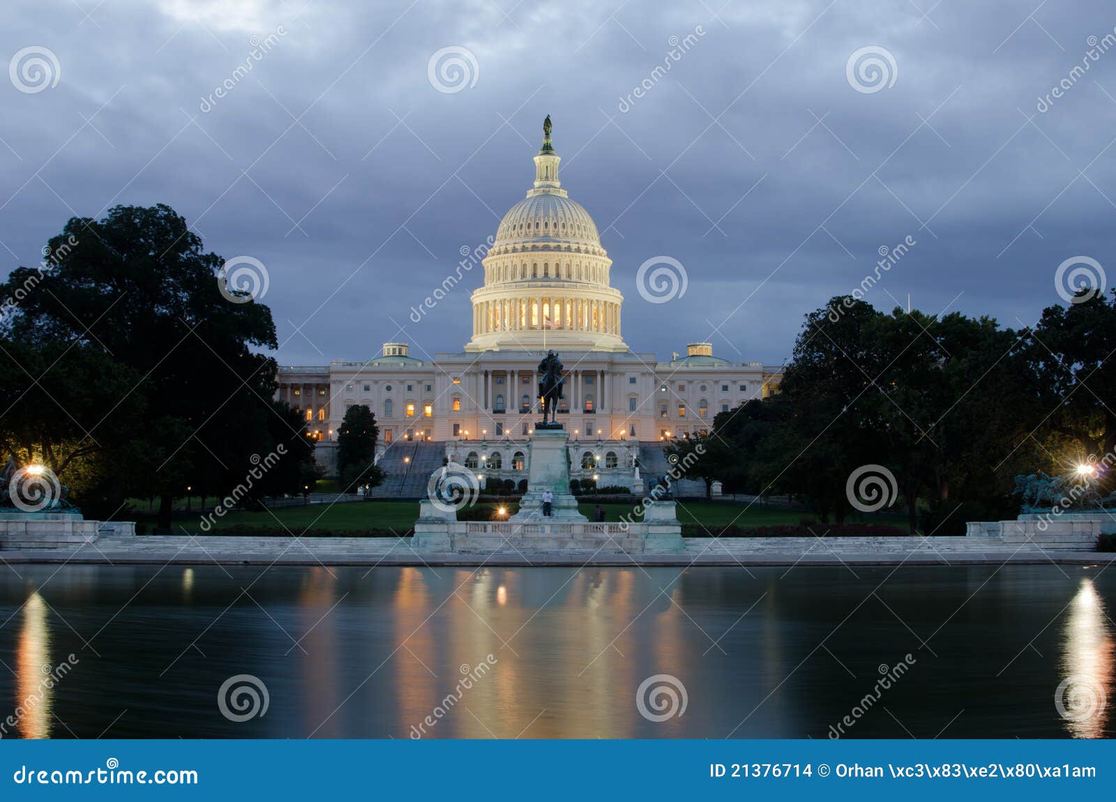 washington dc - capitol building and reflection