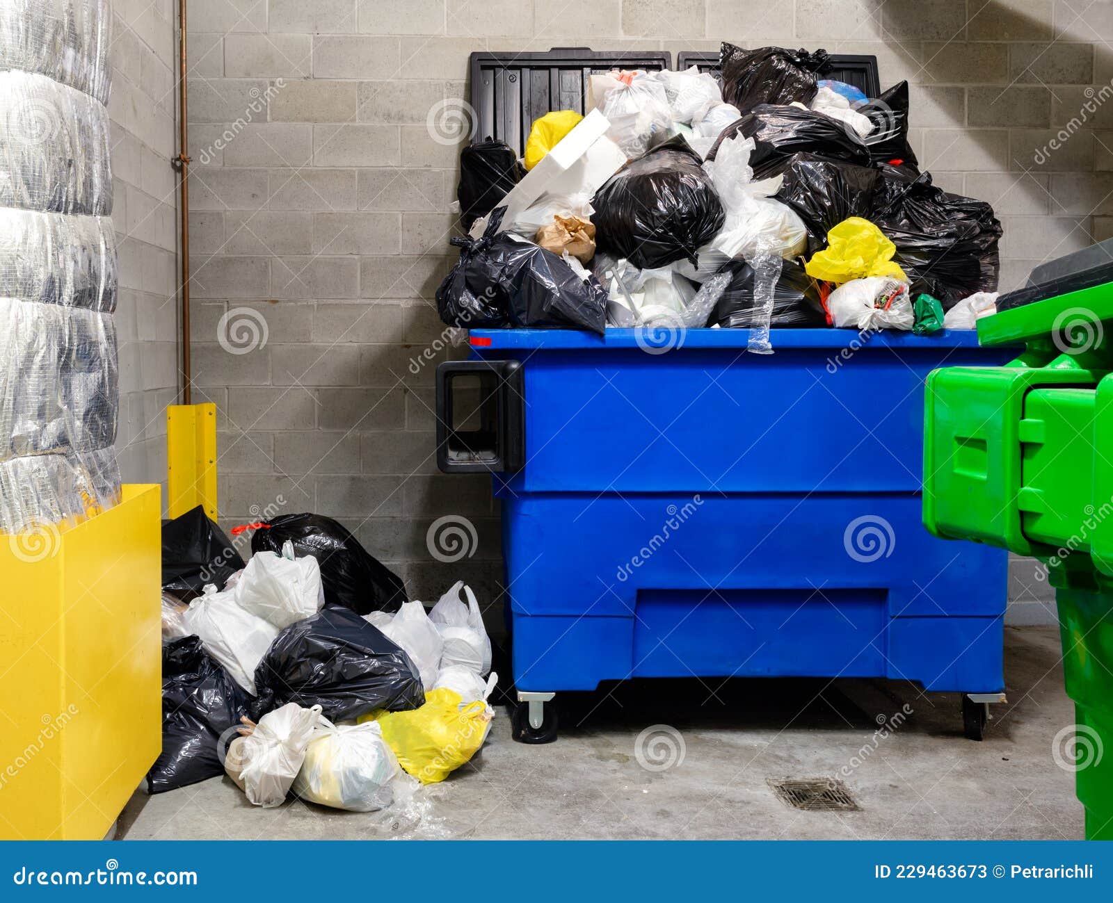 Truck overloaded with plastic containers - Stock Image - C047/7908 -  Science Photo Library