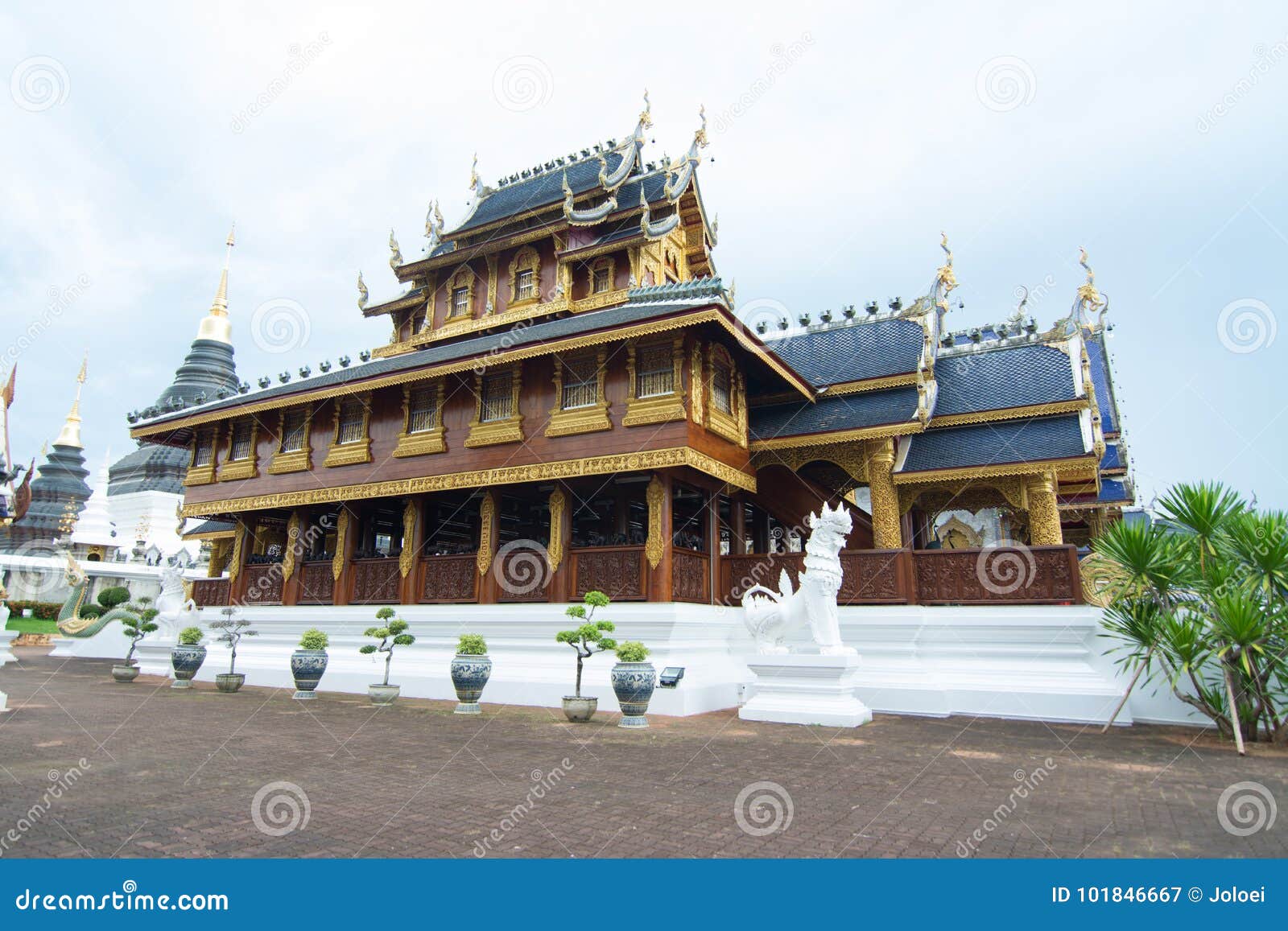 wat den salee sri muang gan