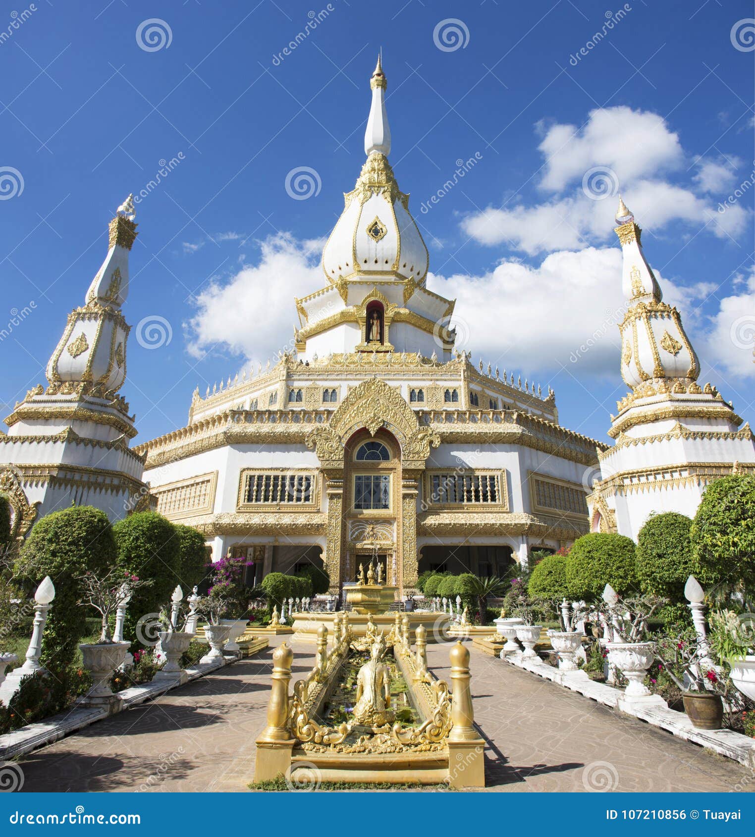 wat phra maha chedi chai mongkol nong phok temple in roi et, thailand