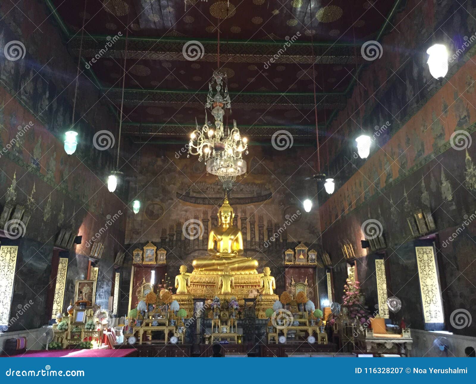 buddha at wat rakang, bangkok