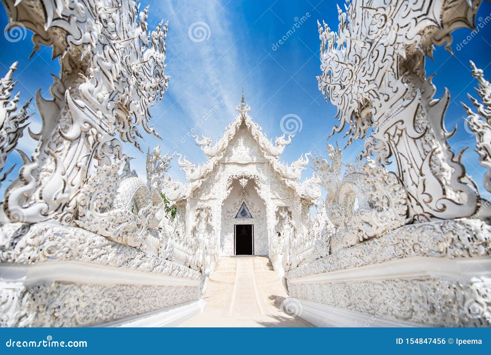 wat rong khun, white temple is a contemporary unconventional buddhist temple.