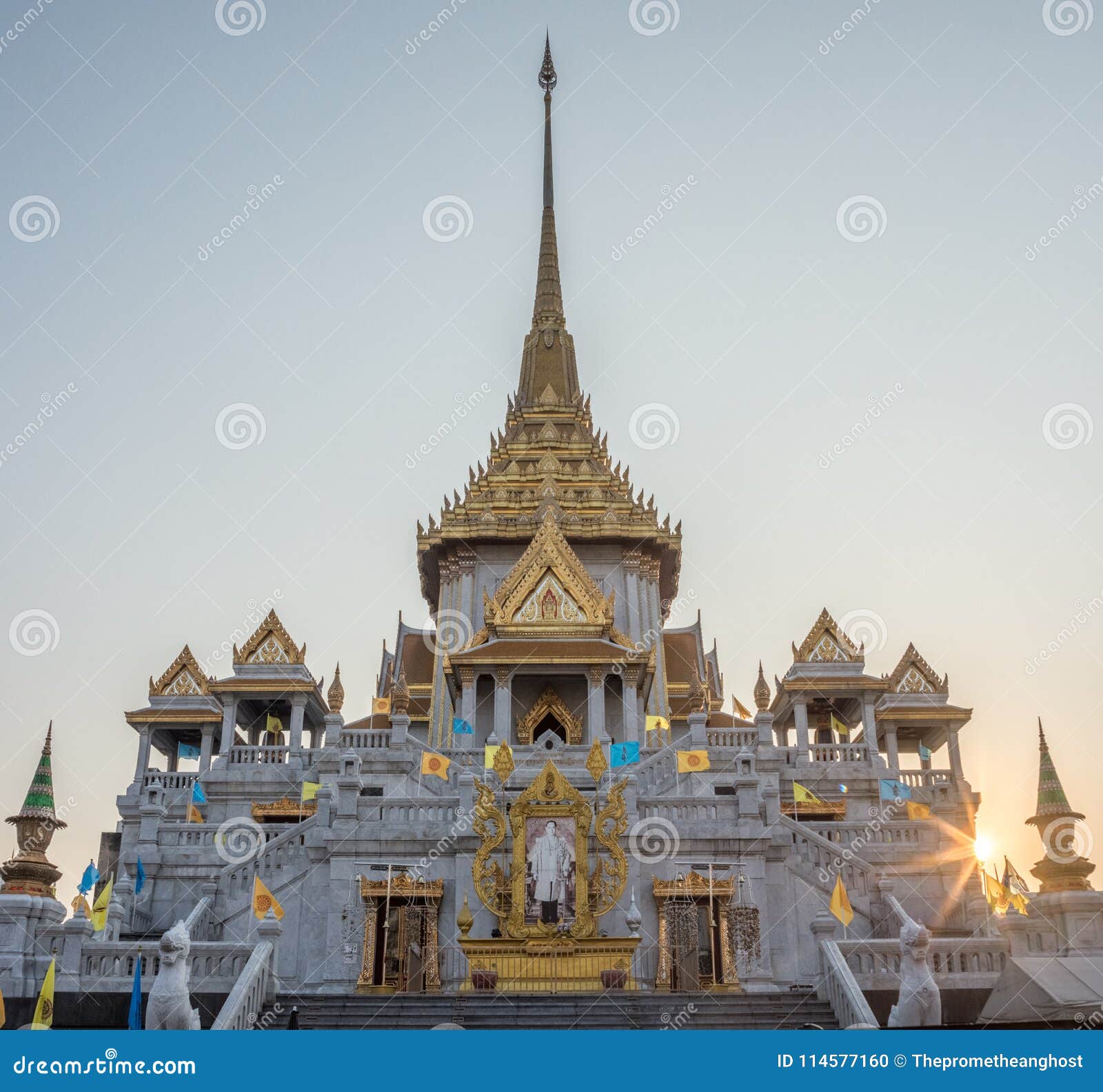 wat traimit, temple of the golden buddha