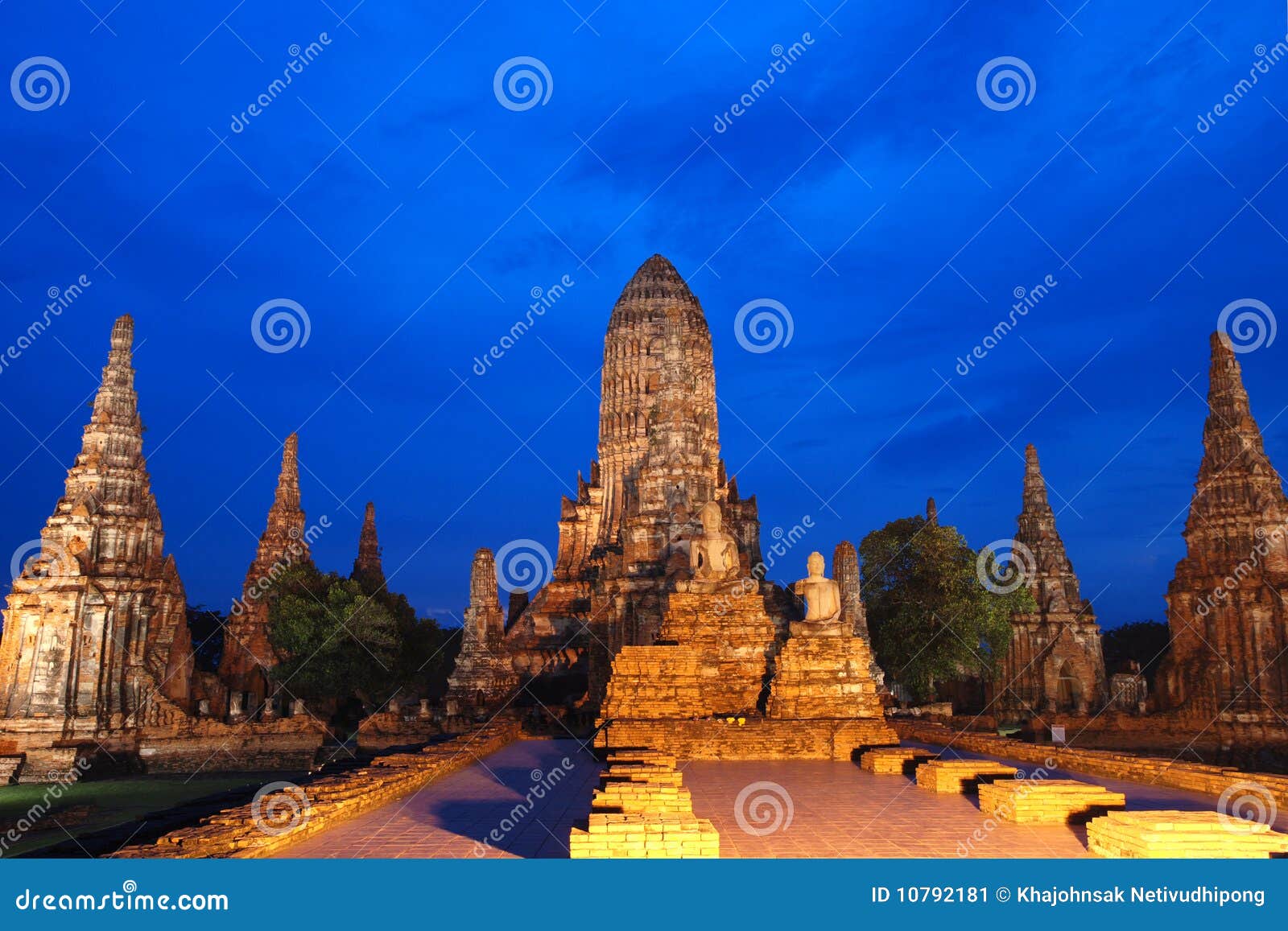 watchiwattanaram temple in ayutthaya thailand