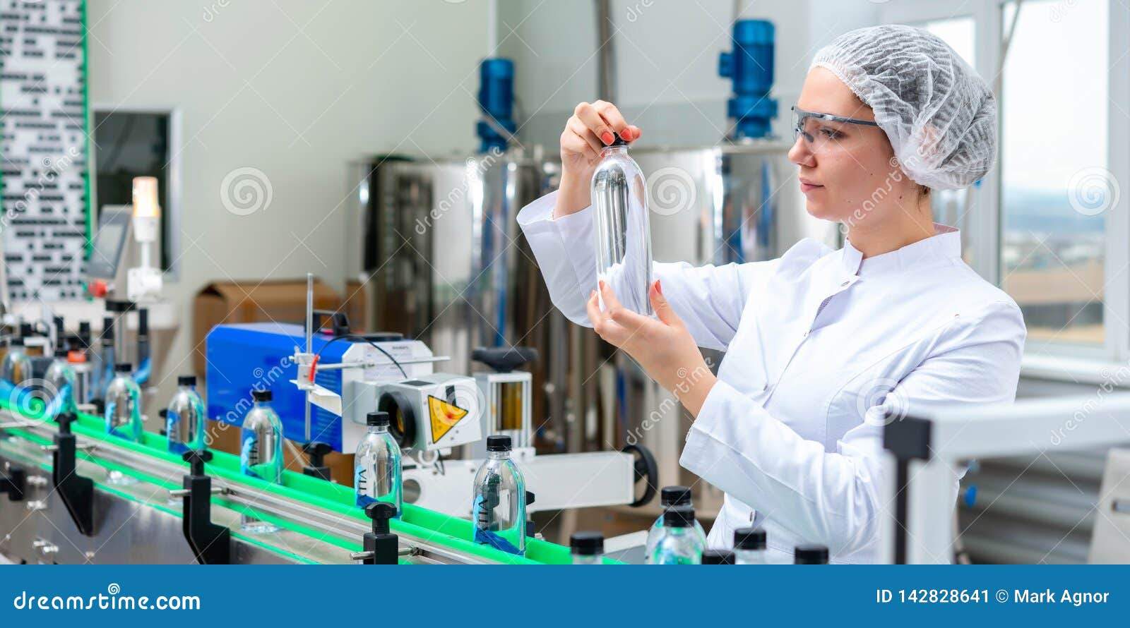 Water Bottling Line for Processing and Bottling Pure Spring Water Stock